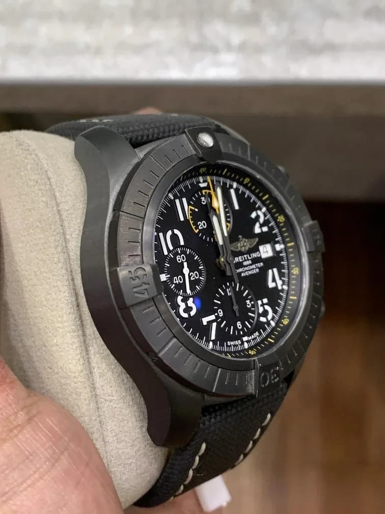 Thumb Avenger Chronograph 45 Night Mission / Black / Military / Pin