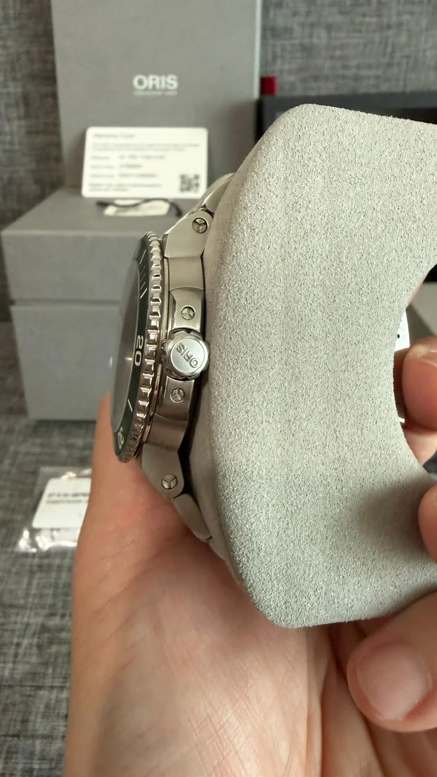 Thumb Aquis Date 43 Stainless Steel / Green / Bracelet