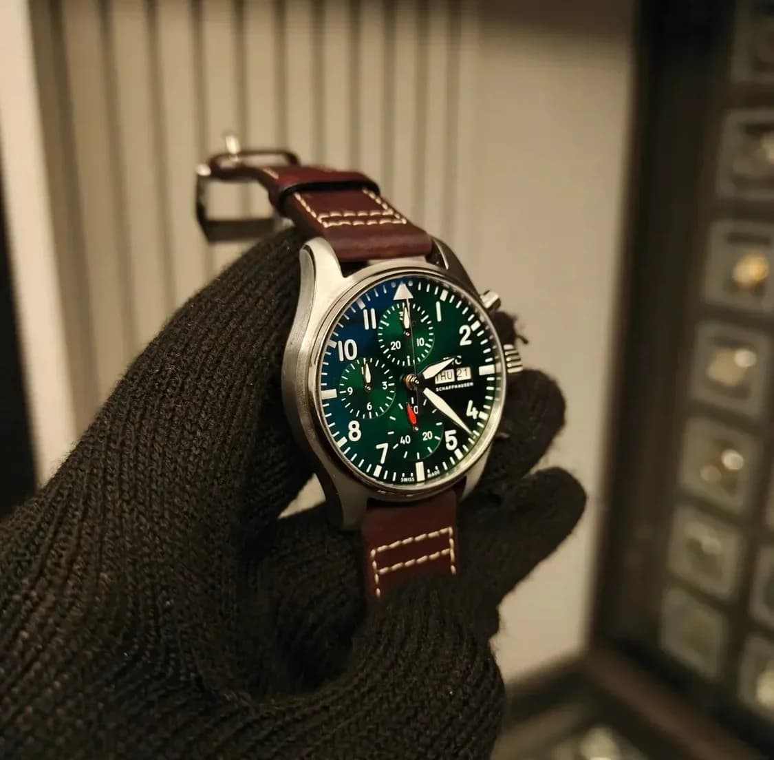 Thumb Pilot's Watch Chronograph 41 Stainless Steel / Green