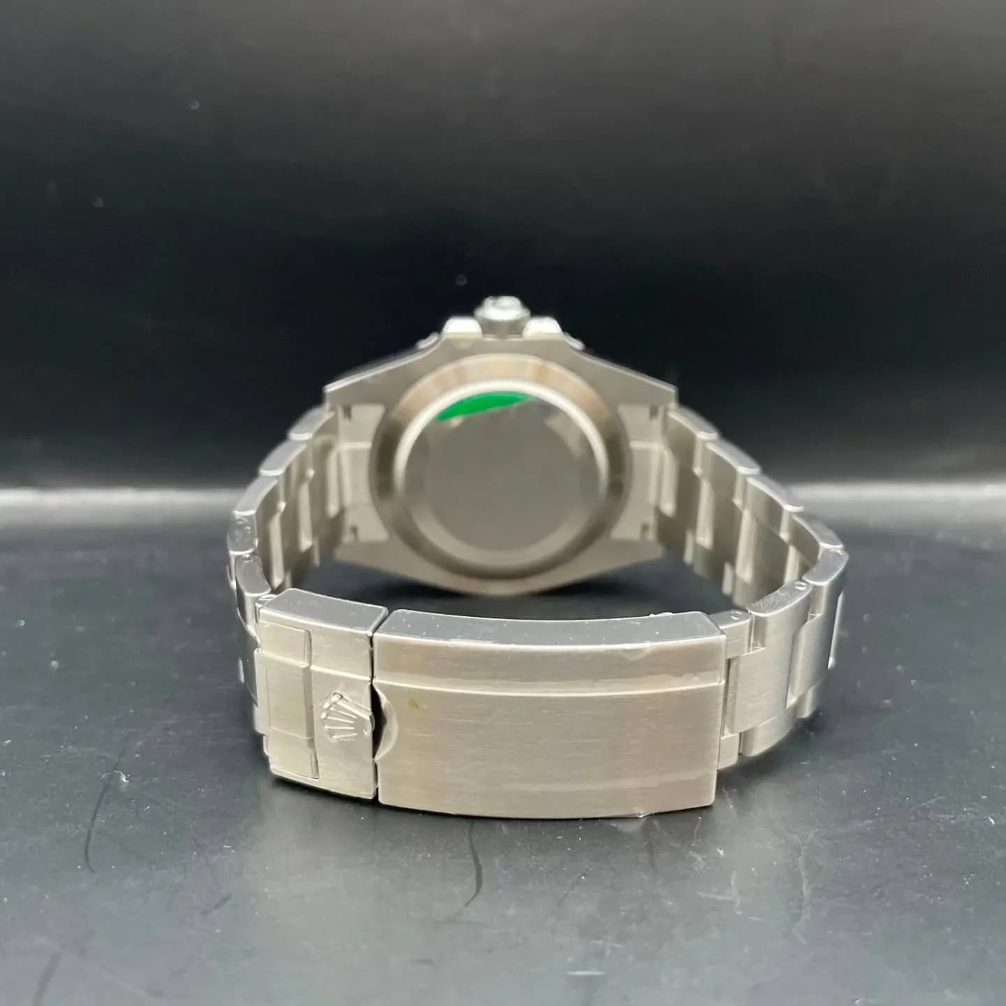 Thumb Submariner No-Date 41 / Stainless Steel / Black / Cerachrom