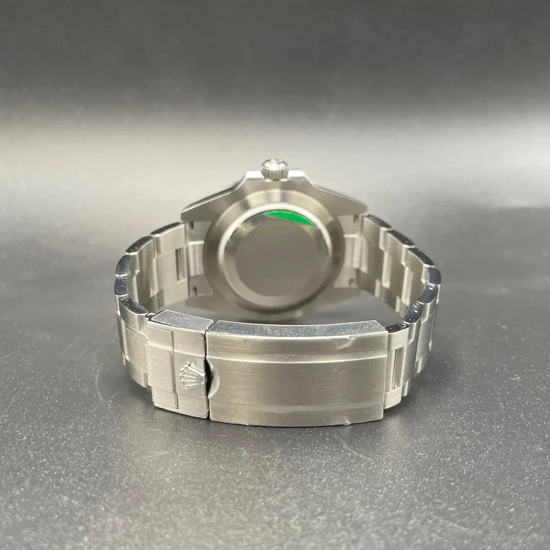 Thumb Submariner Date 41 Stainless Steel / Black / Green Cerachrom