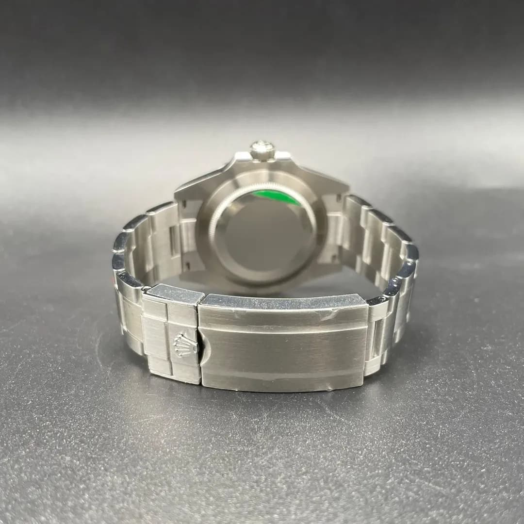 Thumb Submariner Date 41 Stainless Steel / Black / Green Cerachrom