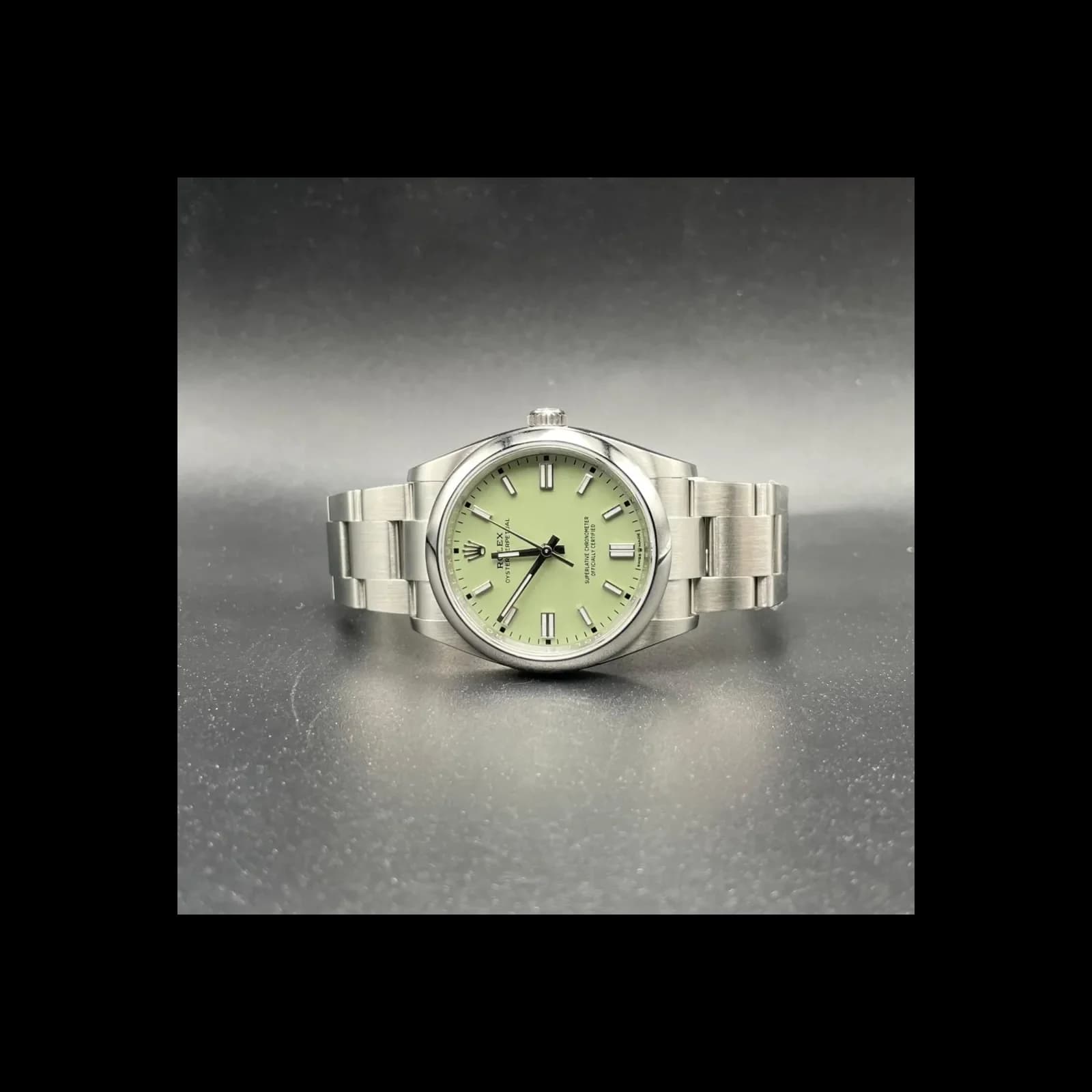 Thumb Oyster Perpetual 36 Stainless Steel / Green