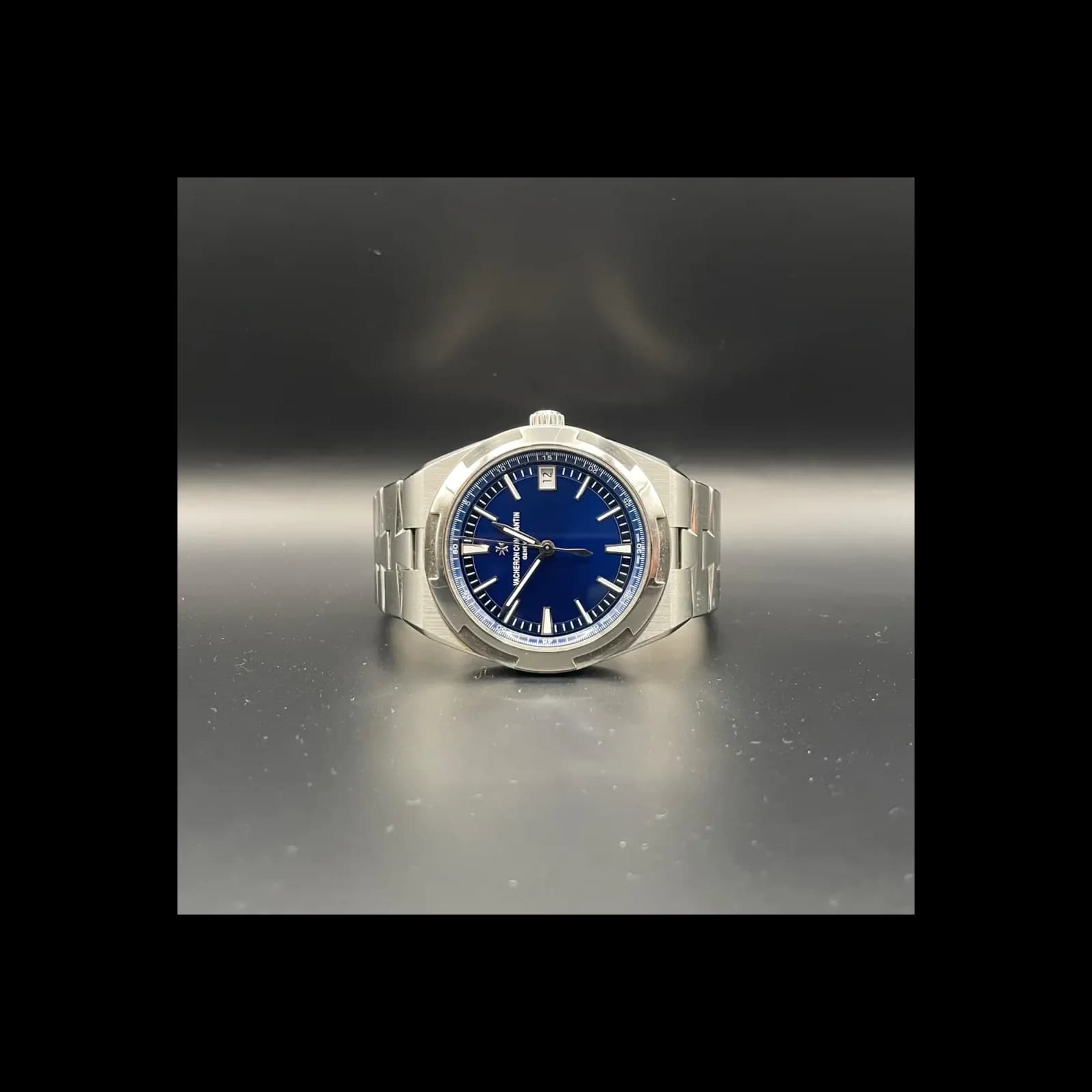 Thumb Overseas Date Stainless Steel / Blue