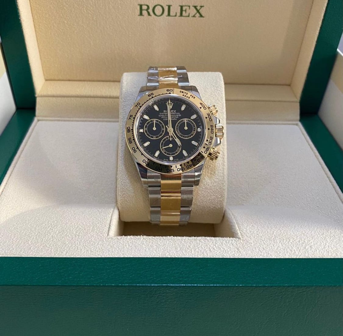 Cosmograph Daytona Stainless Steel / Yellow Gold / Black