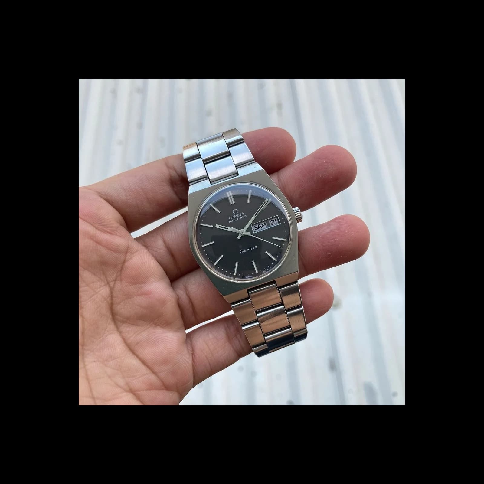 Thumb Omega Geneve
