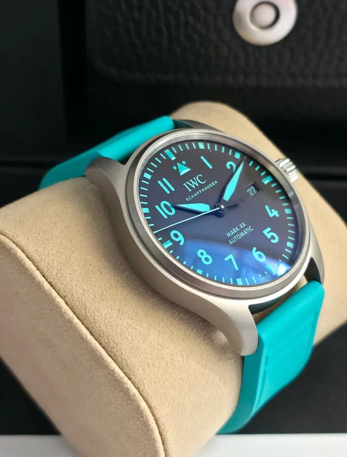 Thumb Pilot's Watch Mark XX Mercedes-AMG PETRONAS Formula One™ Team