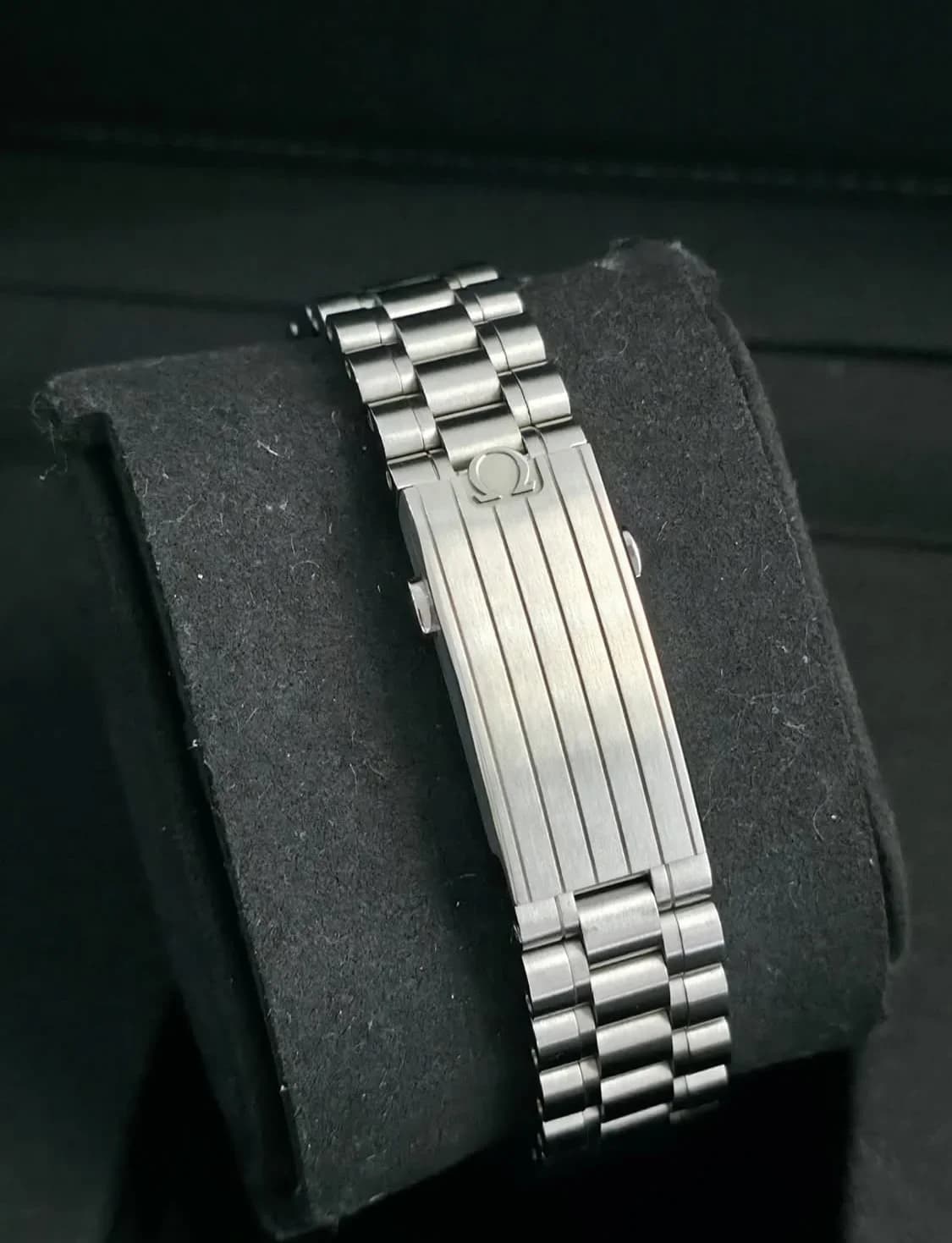 Thumb Speedmaster Professional Moonwatch 3861 Stainless Steel / Black / Plexi / Bracelet