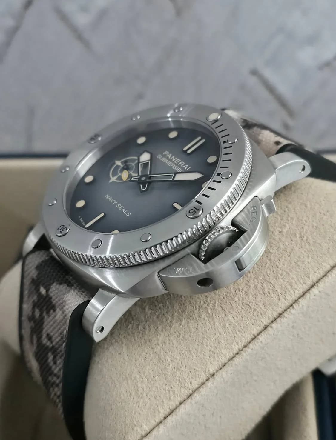 Thumb Submersible QuarantaQuattro Navy SEALs