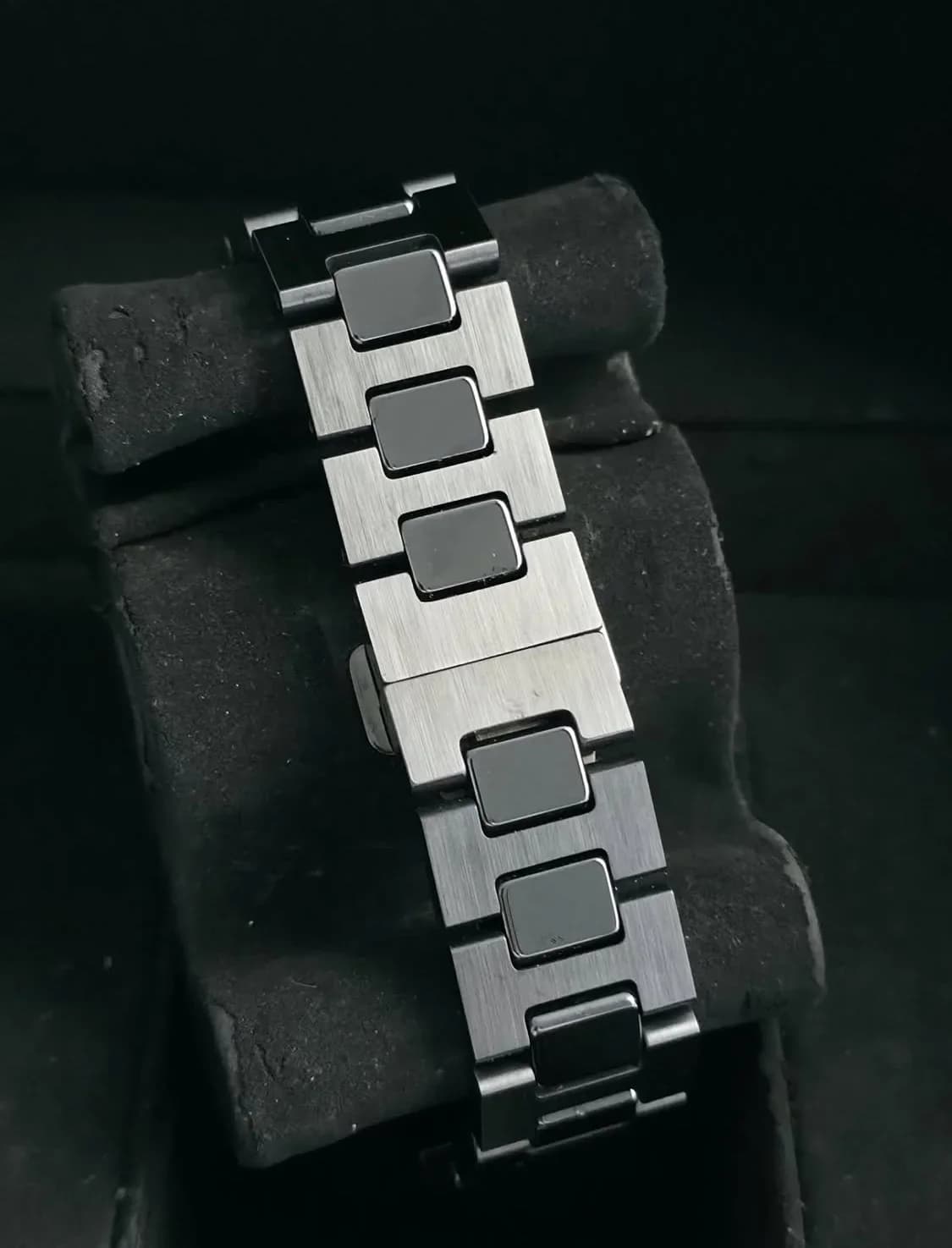 Thumb BR 05 Black Ceramic