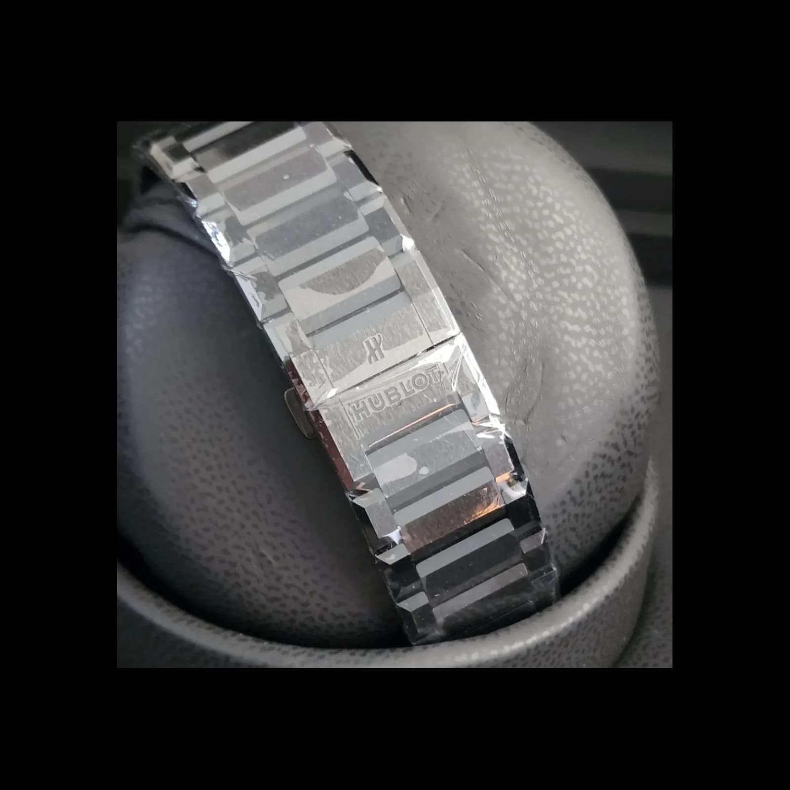 Thumb Big Bang Integrated All Black Titanium
