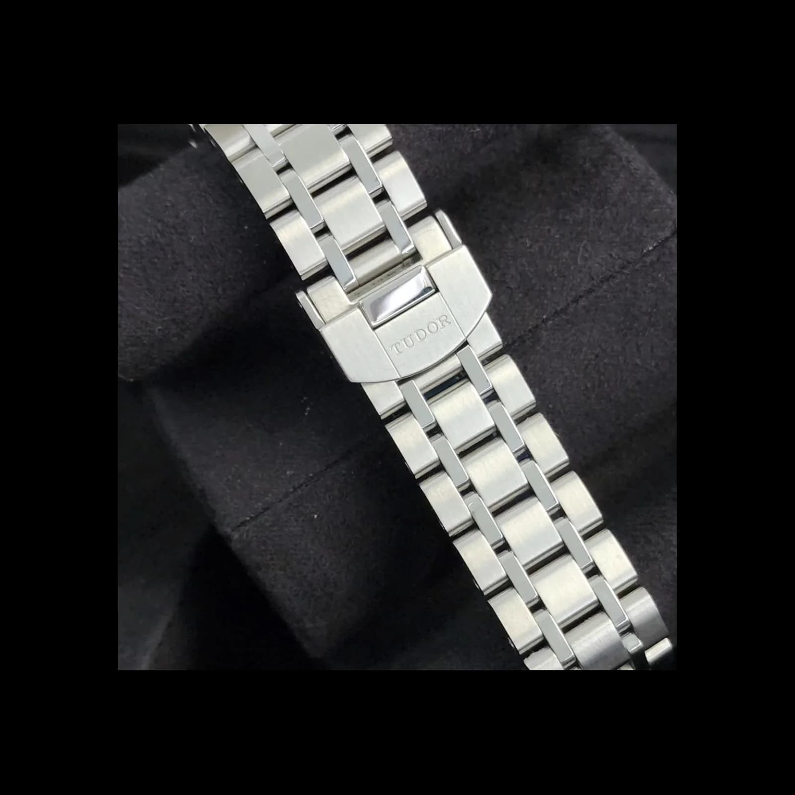 Thumb Royal Date 34 Stainless Steel / Blue - Roman