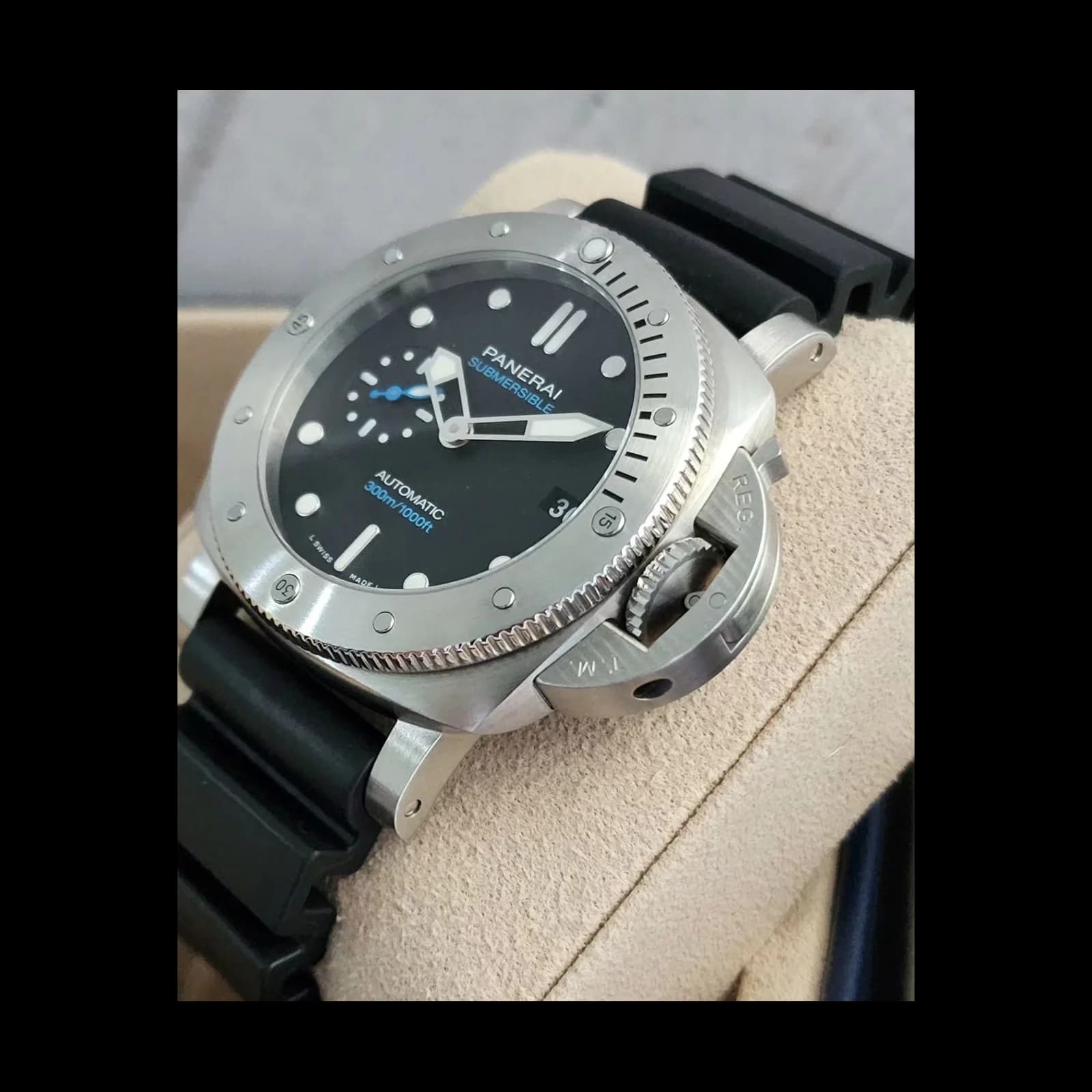 Thumb Luminor Submersible 42 3 Days Automatic Stainless Steel / Black