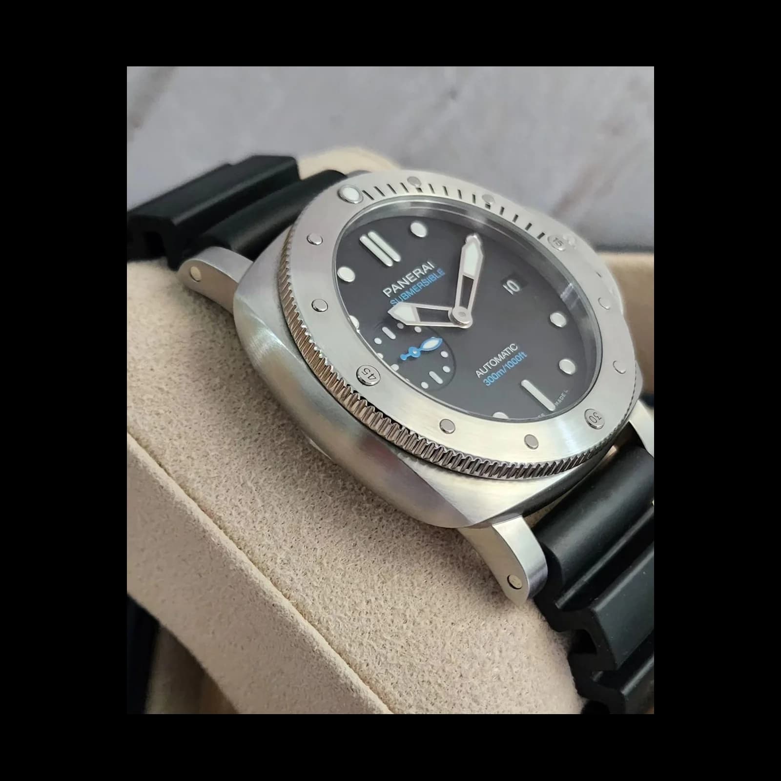 Thumb Luminor Submersible 42 3 Days Automatic Stainless Steel / Black