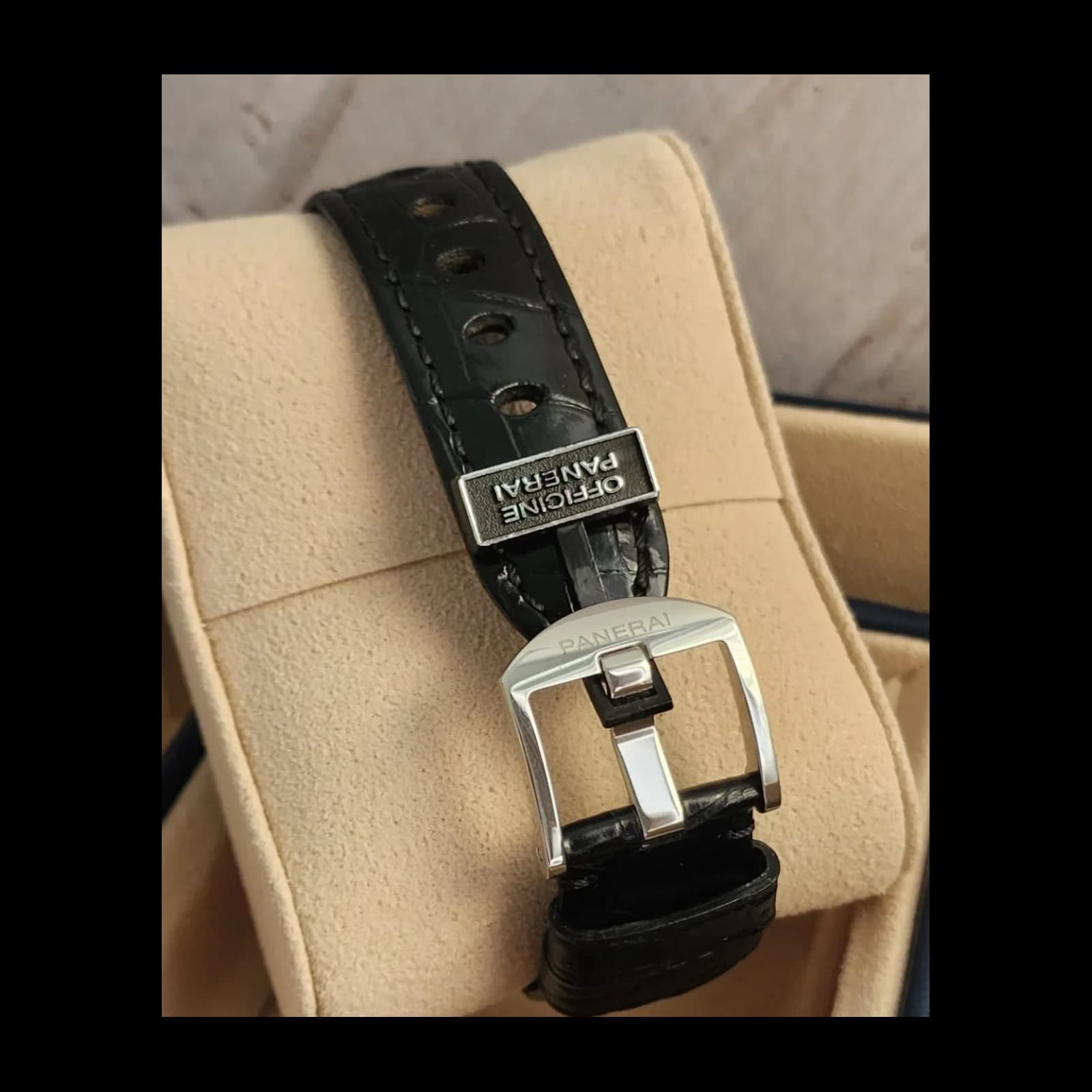 Thumb Luminor Due 38 Automatic Stainless Steel / Grey