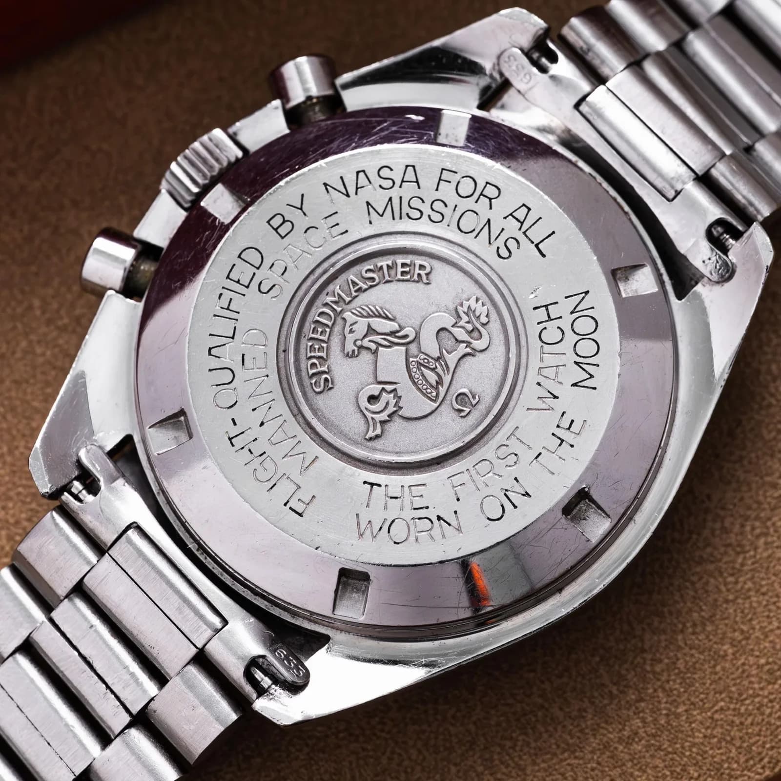 Thumb Speedmaster Professional Moonwatch