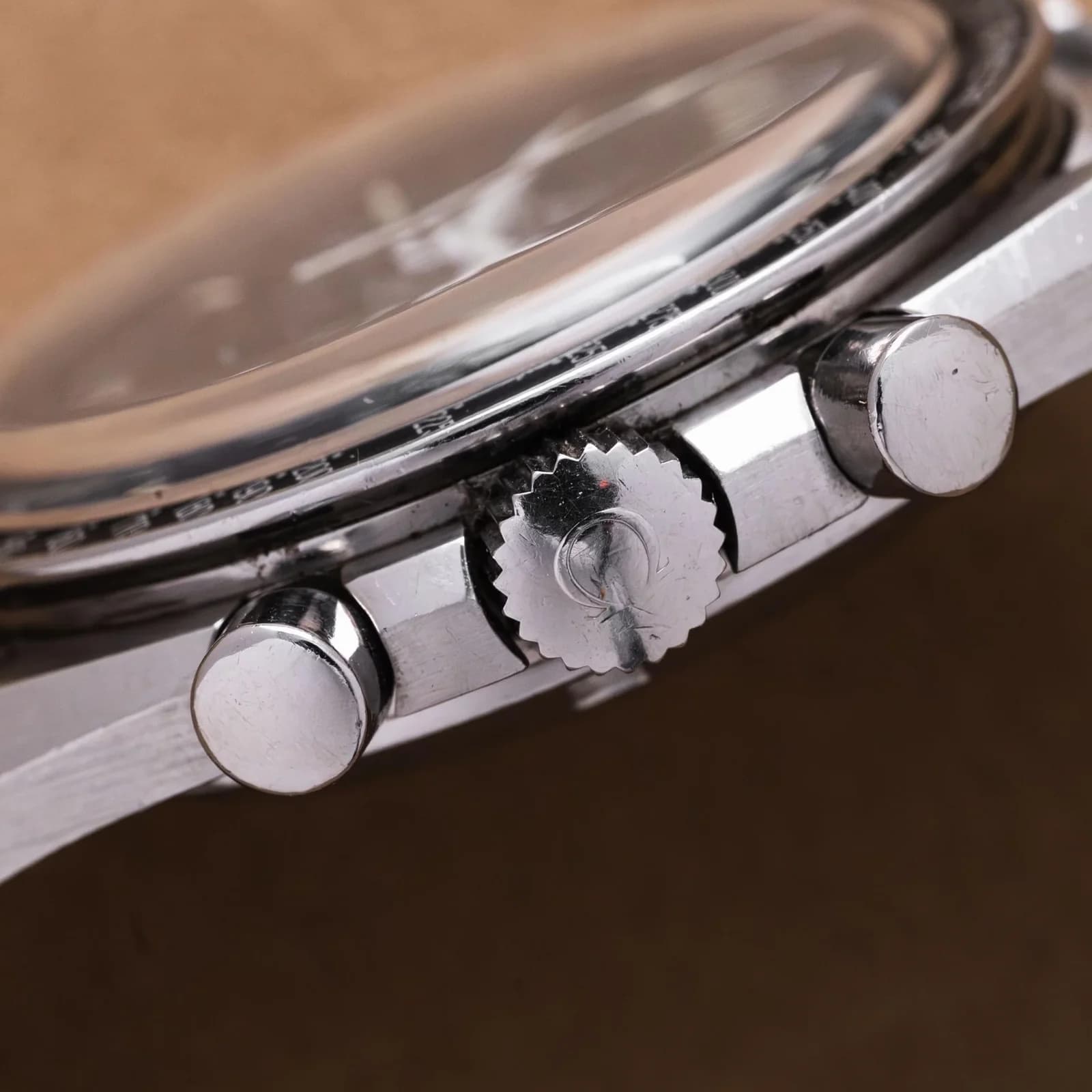 Thumb Speedmaster Professional Moonwatch