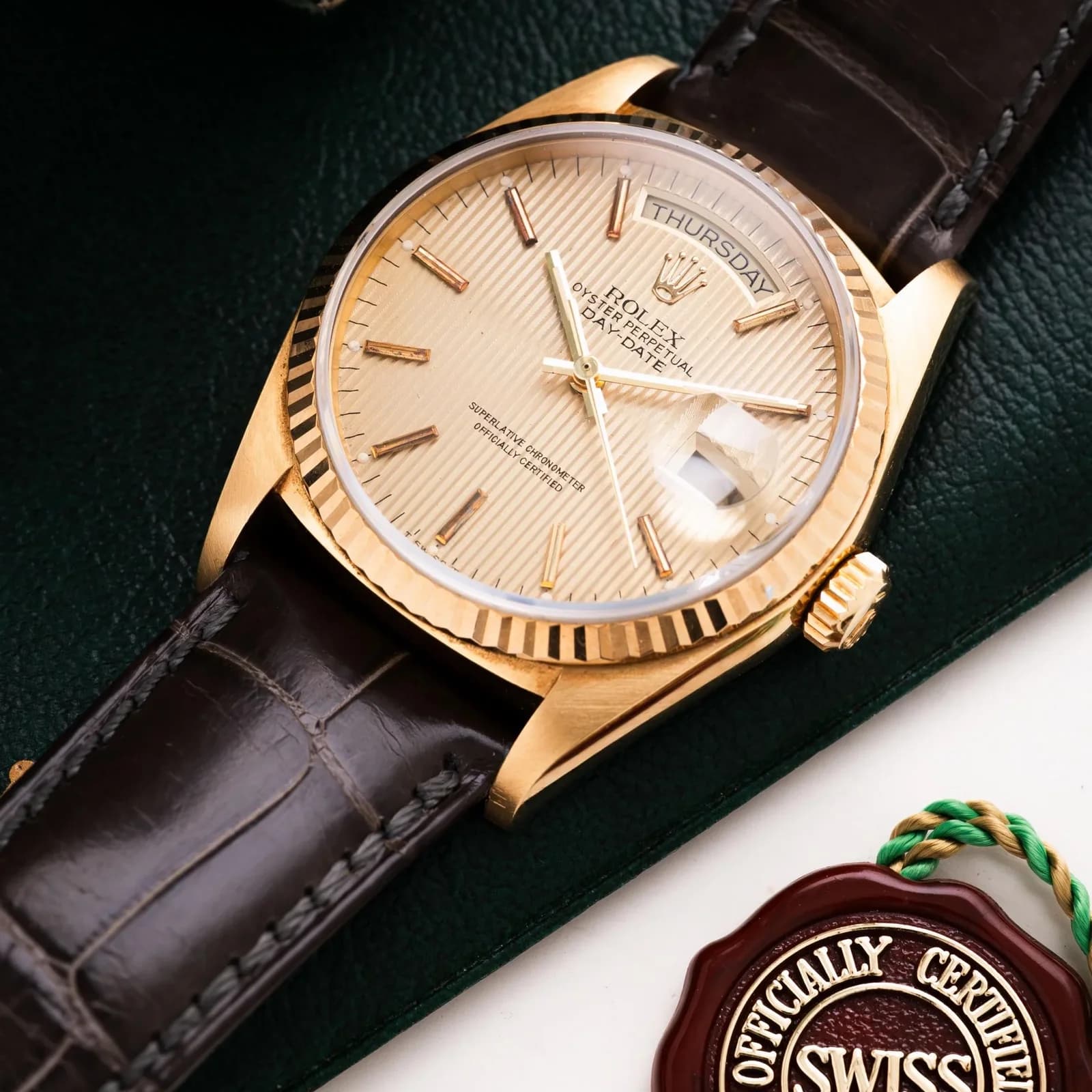 Thumb Day-Date 18038