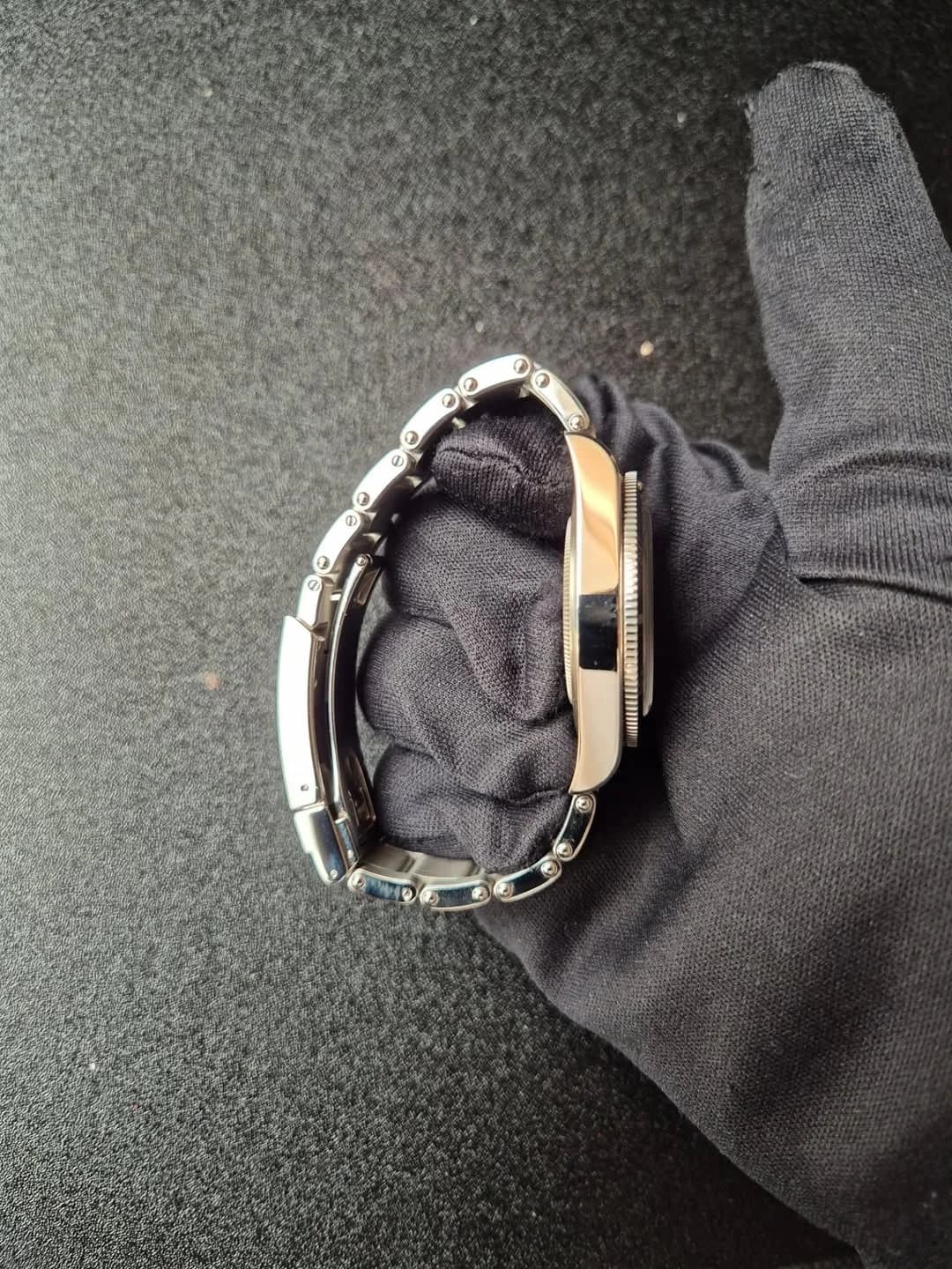 Thumb Black Bay Fifty-Four Stainless Steel / Black / Bracelet