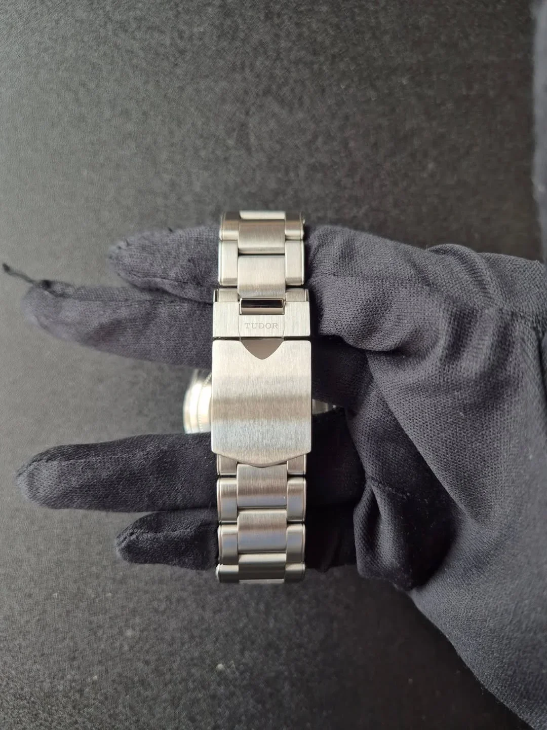 Thumb Black Bay GMT Stainless Steel / Black / Pepsi / Bracelet