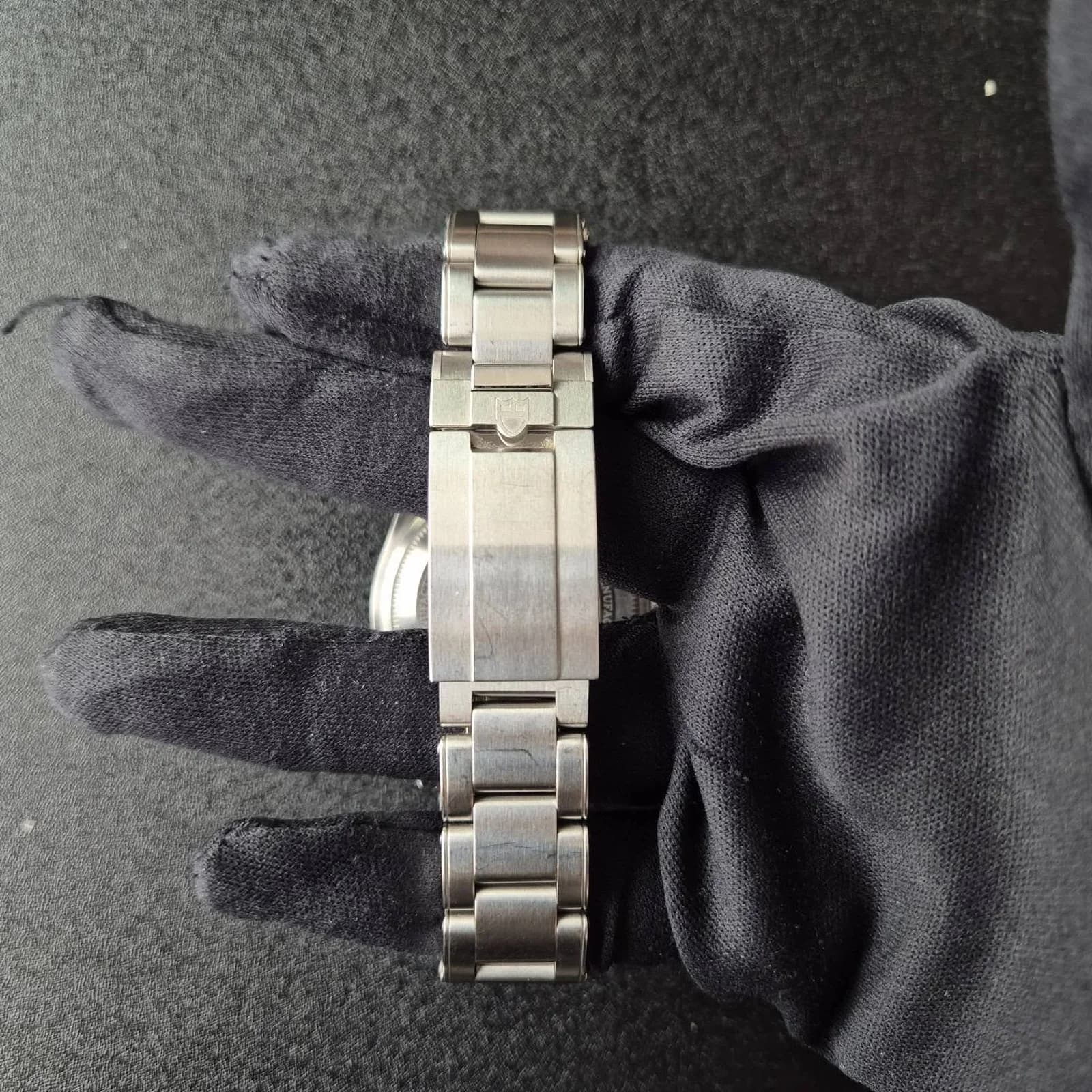 Thumb Black Bay Master Chronometer Stainless Steel - Burgundy / Black / Oyster