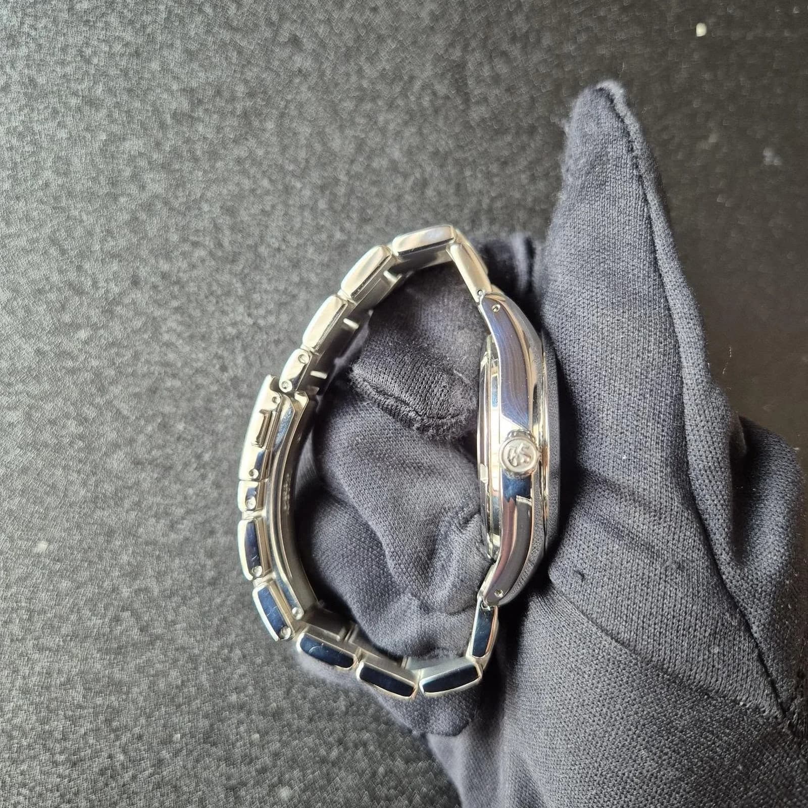 Thumb Heritage Collection Spring Drive SBGA283 Stainless Steel / Champagne