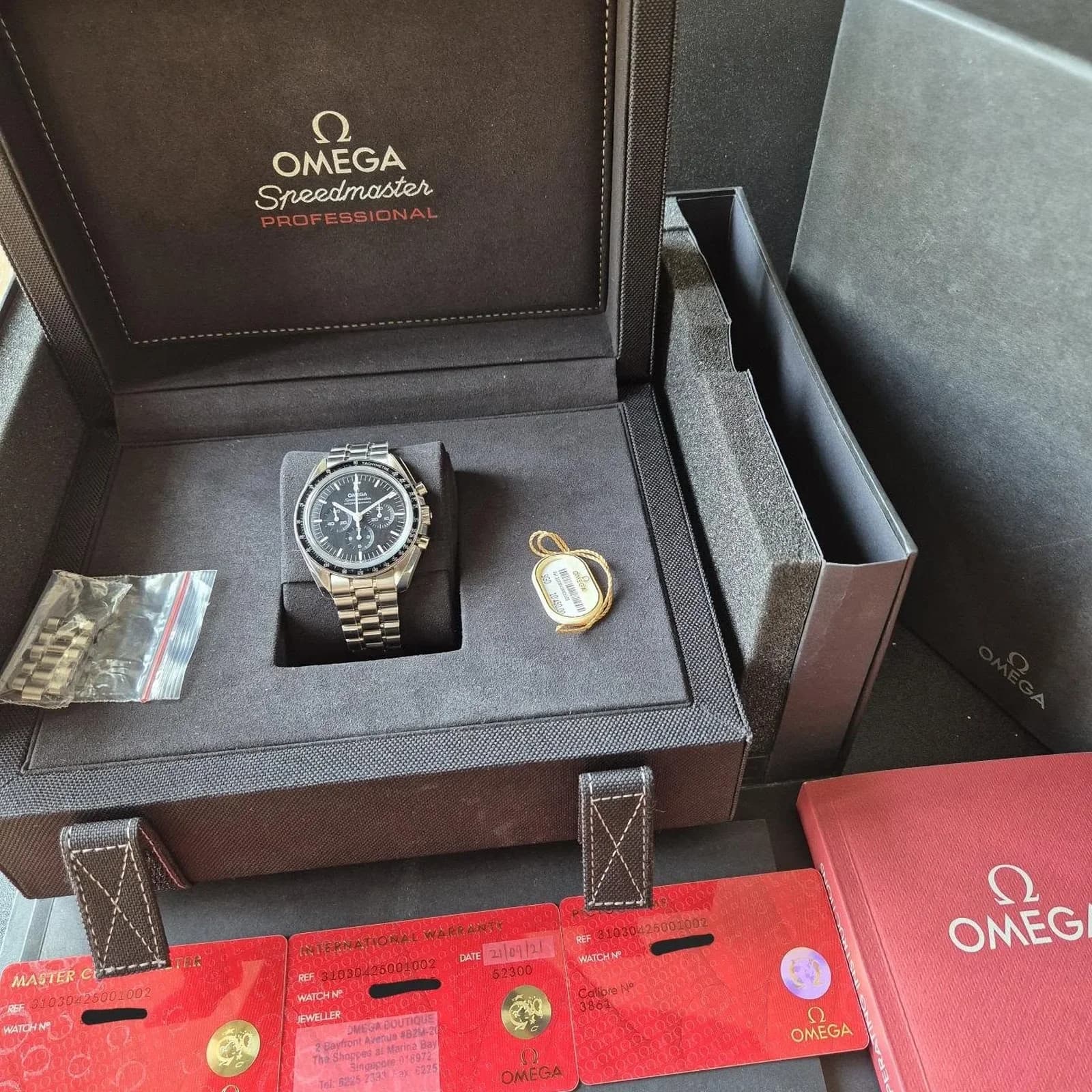 Thumb Speedmaster Professional Moonwatch 3861 Stainless Steel / Black / Sapphire / Bracelet