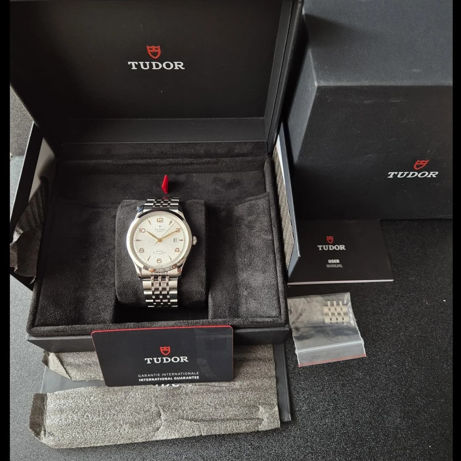 Thumb 1926 41 Stainless Steel / Silver