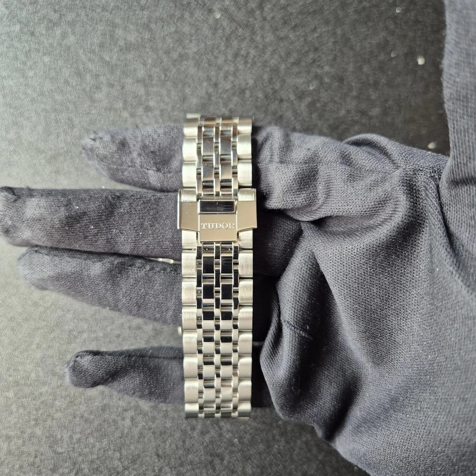 Thumb 1926 41 Stainless Steel / Silver