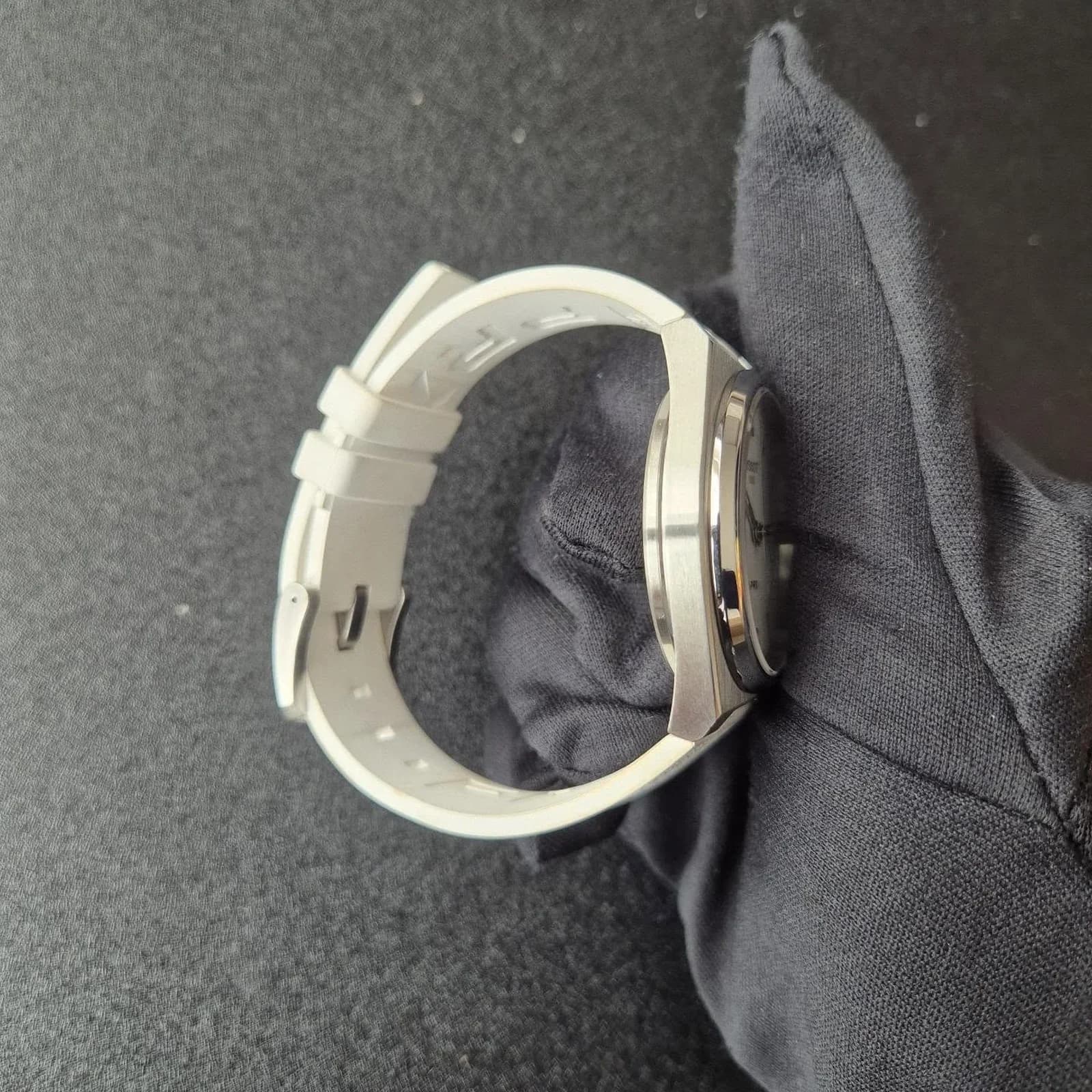 Thumb PRX Quartz Stainless Steel / Full Lume/ Rubber