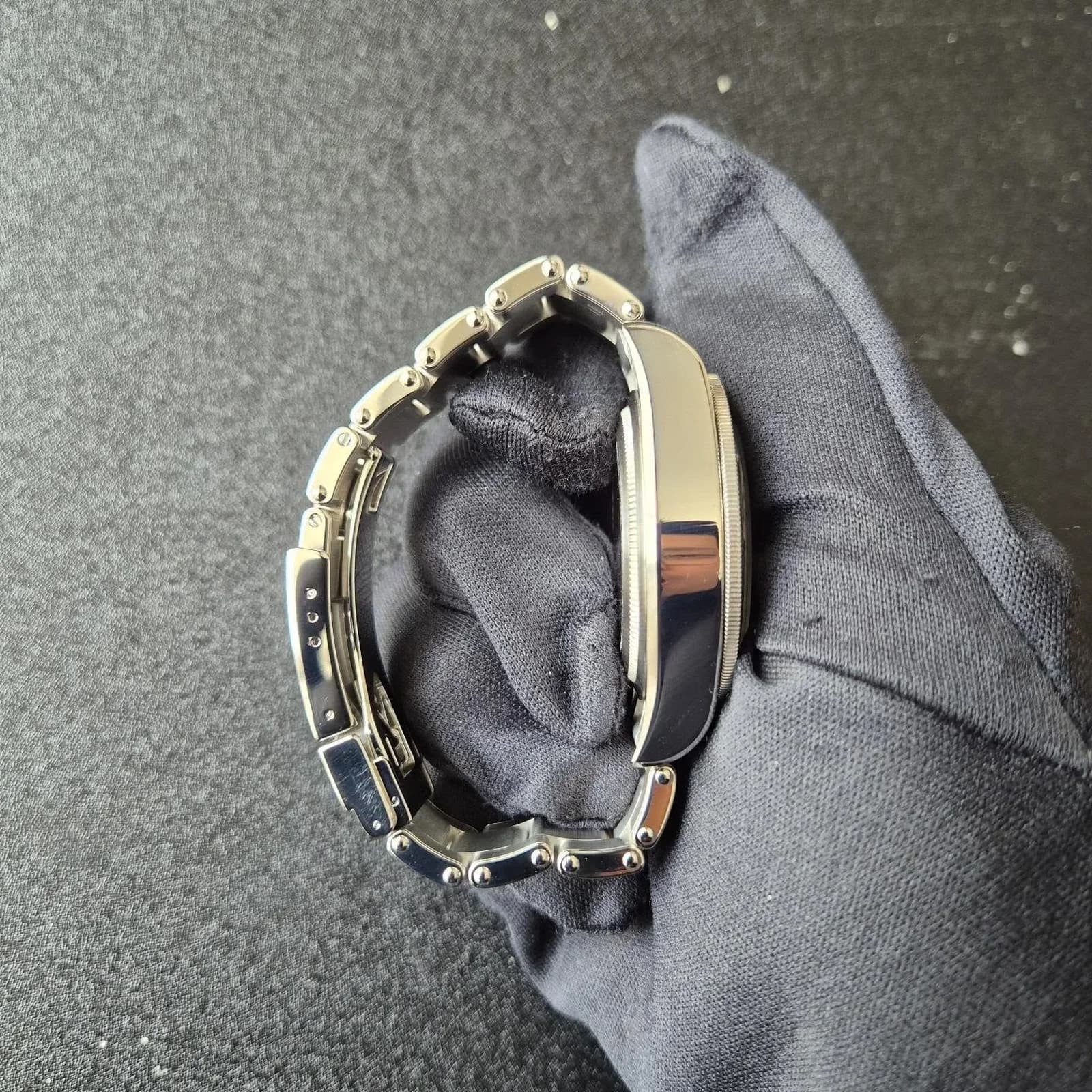 Thumb Black Bay GMT Stainless Steel / Black / Pepsi / Bracelet
