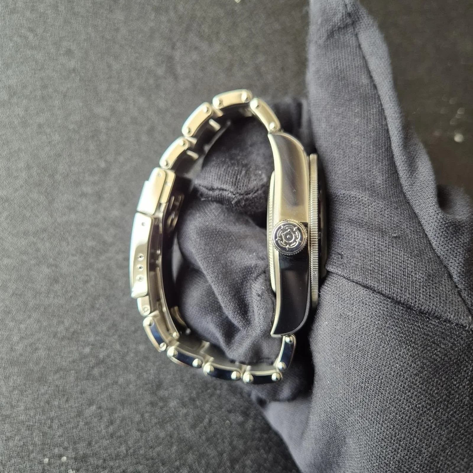 Thumb Black Bay GMT Stainless Steel / Black / Pepsi / Bracelet