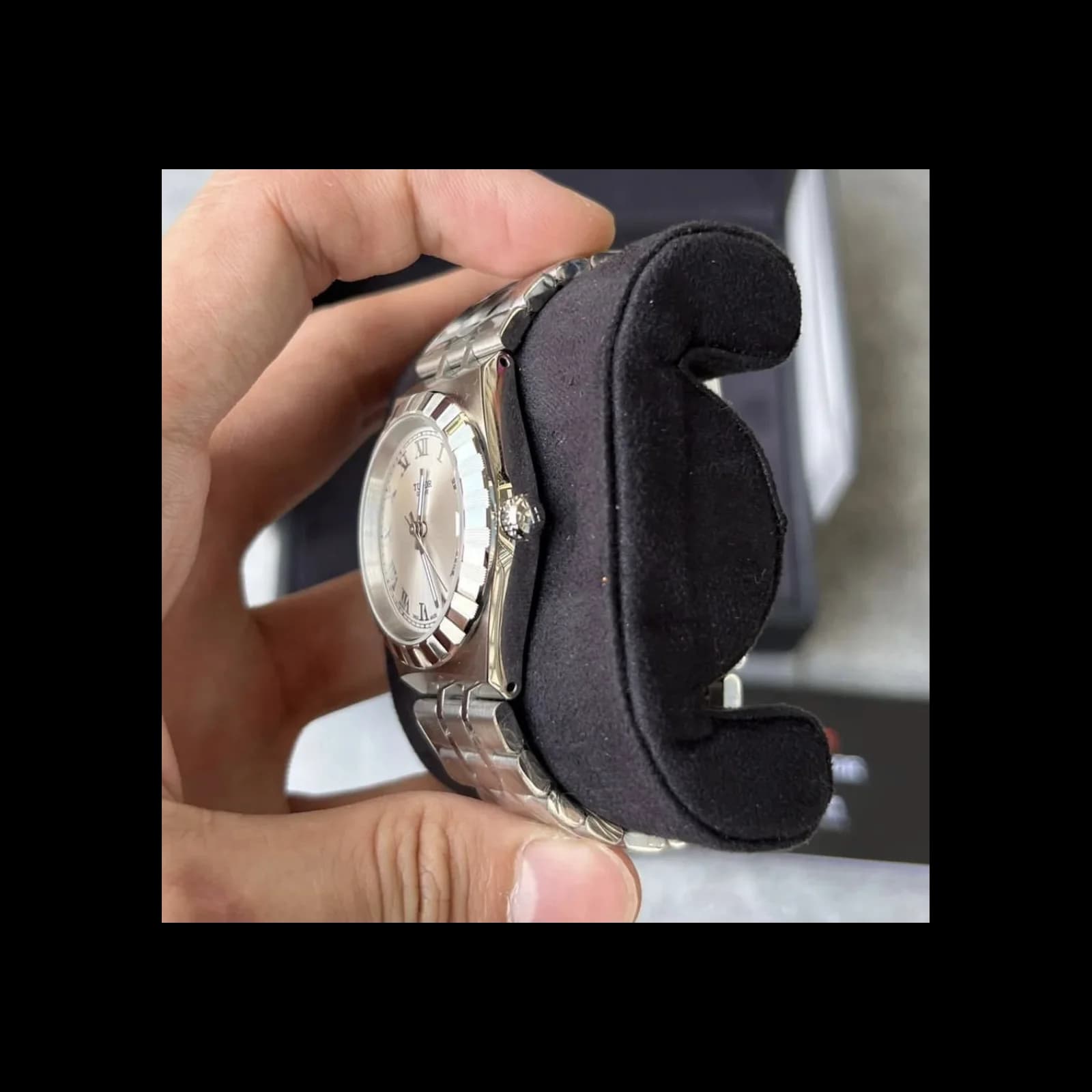 Thumb Royal Date 34 Stainless Steel / Silver - Roman
