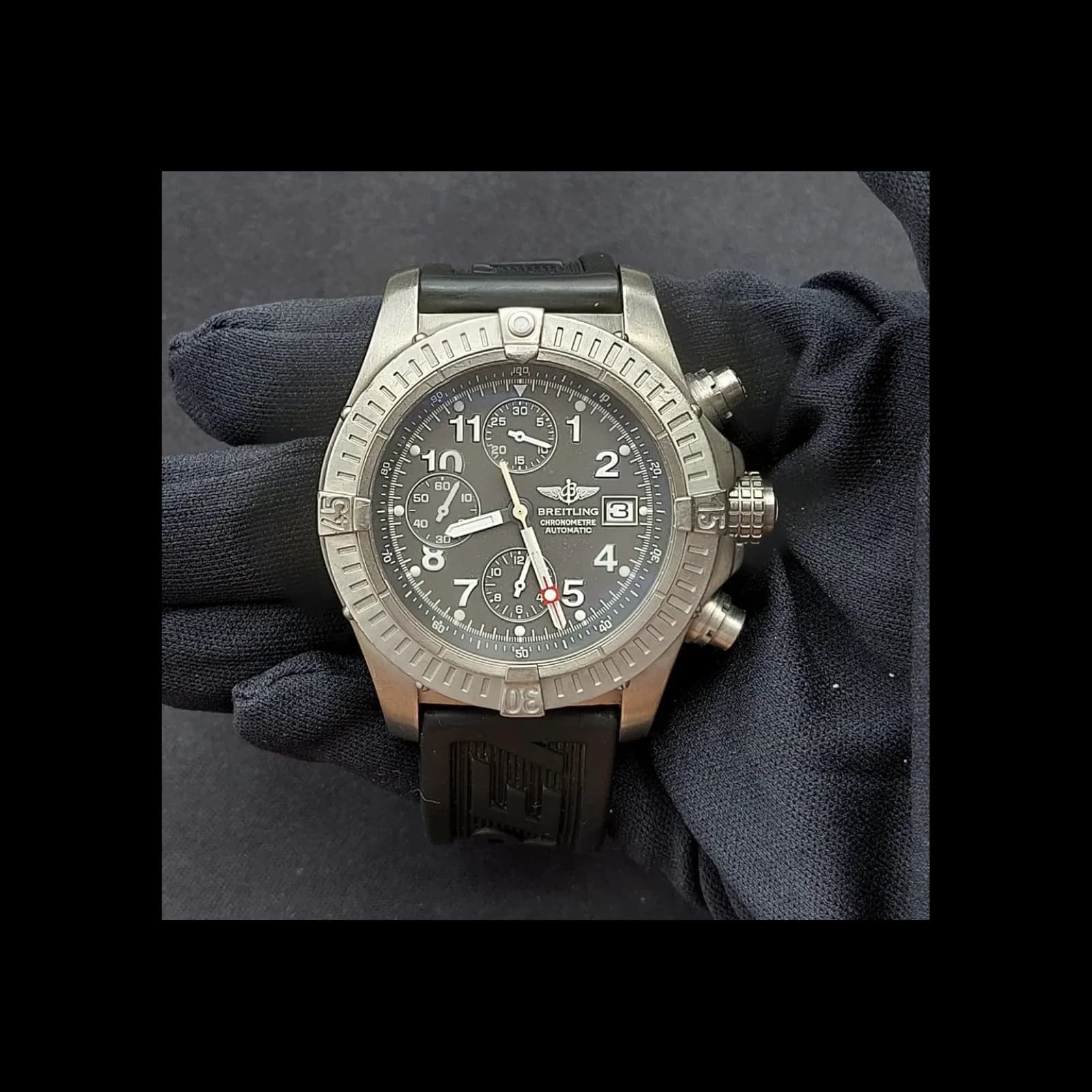 Thumb Avenger 44 Titanium Grey