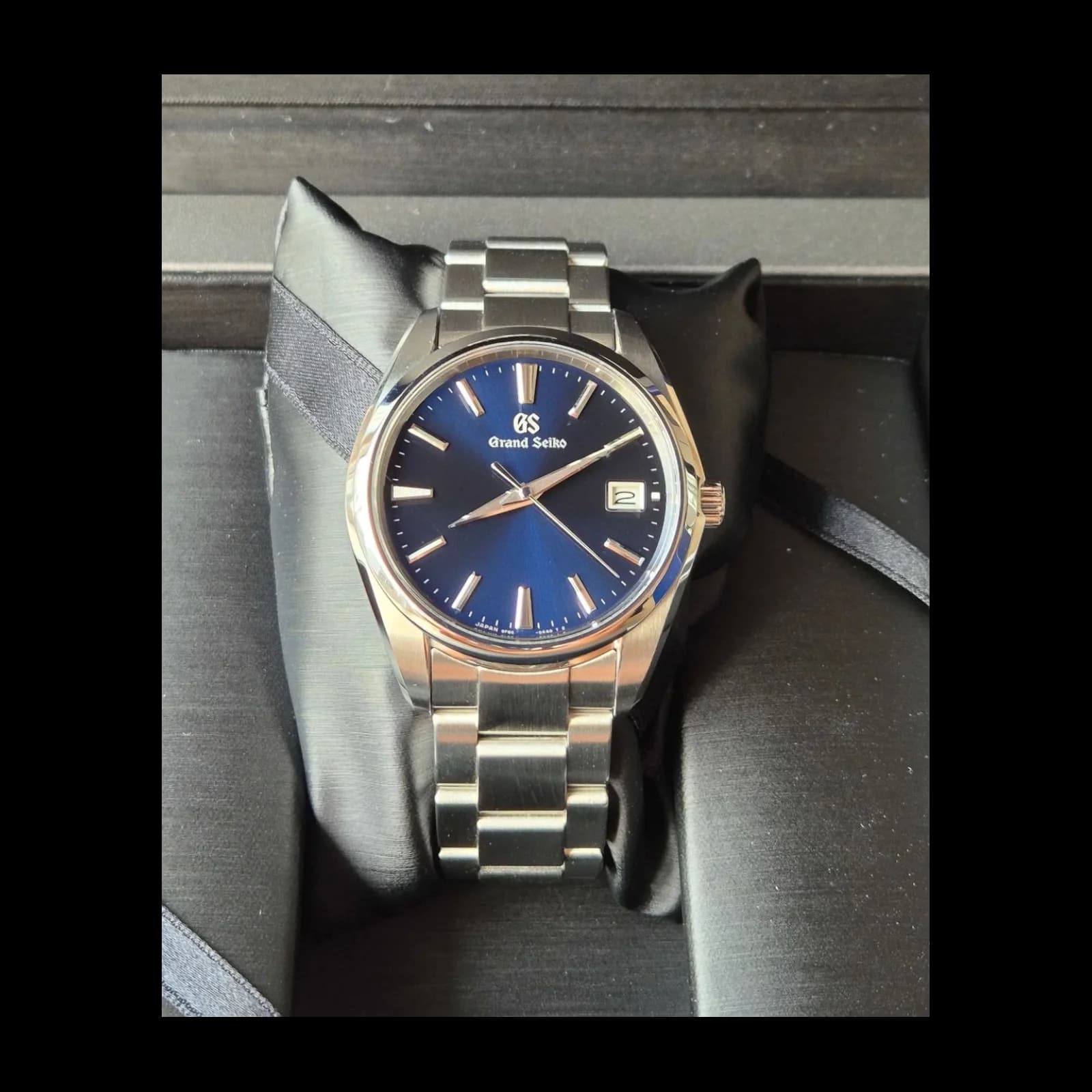 Thumb Heritage Collection Blue Quartz