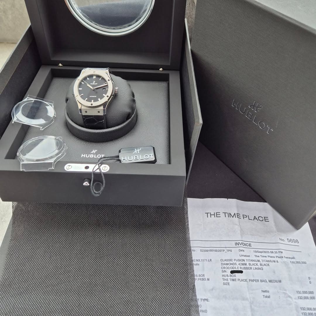 Thumb Classic Fusion 42 Titanium / Black / Rubber