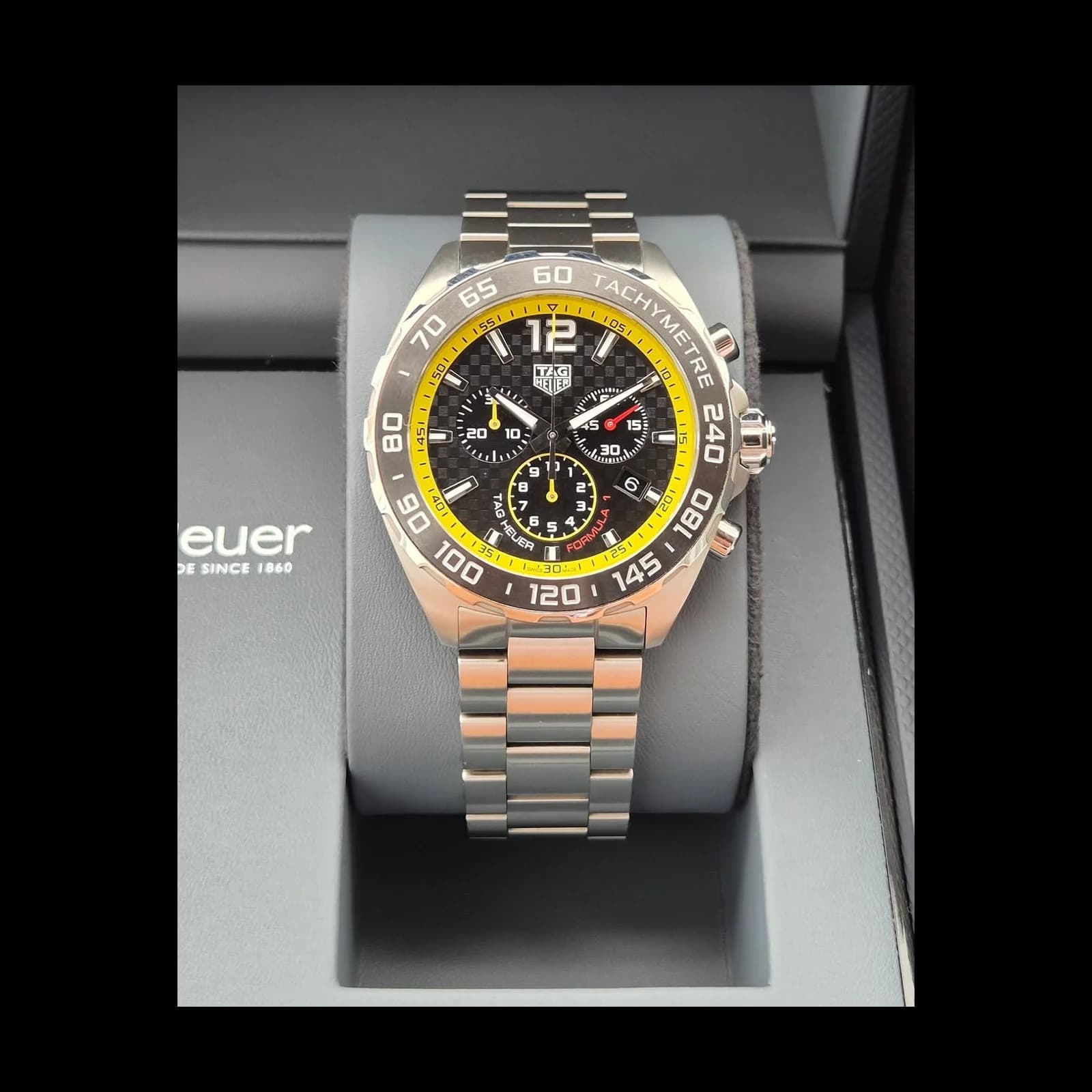 Thumb Formula 1 Chronograph Quartz Stainless Steel / Carbon - Yellow / Bracelet