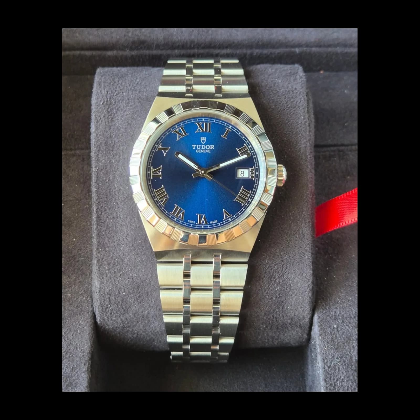 Thumb Royal Date 38 Stainless Steel / Blue - Roman