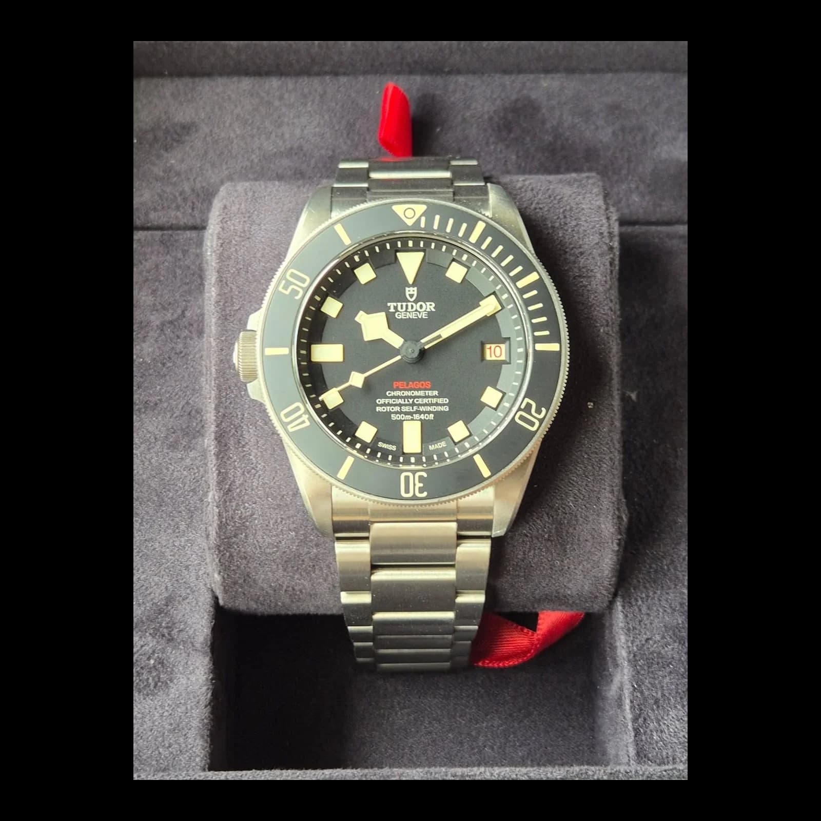 Thumb Pelagos Titanium / Black / Bracelet / LHD
