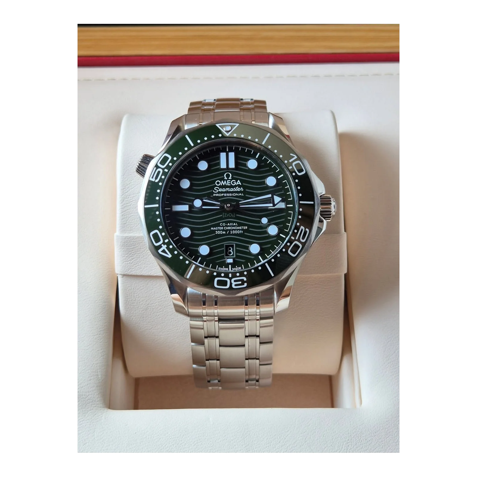 Thumb Seamaster Diver 300M Master Co-Axial 42 Stainless Steel / Green / Bracelet