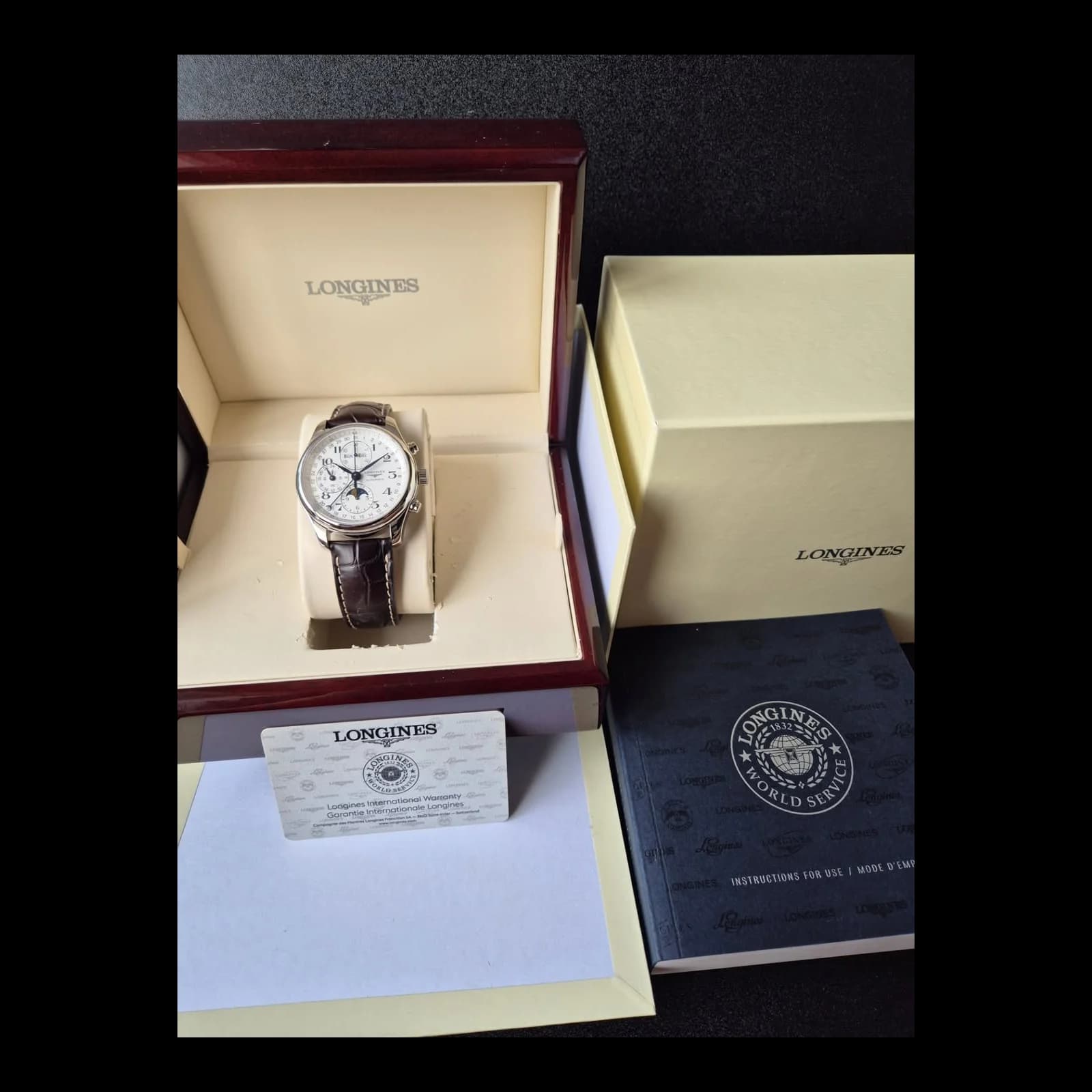 Thumb Master Collection 42 Chronograph Calendar Stainless Steel / Silver-Arabic / Alligator