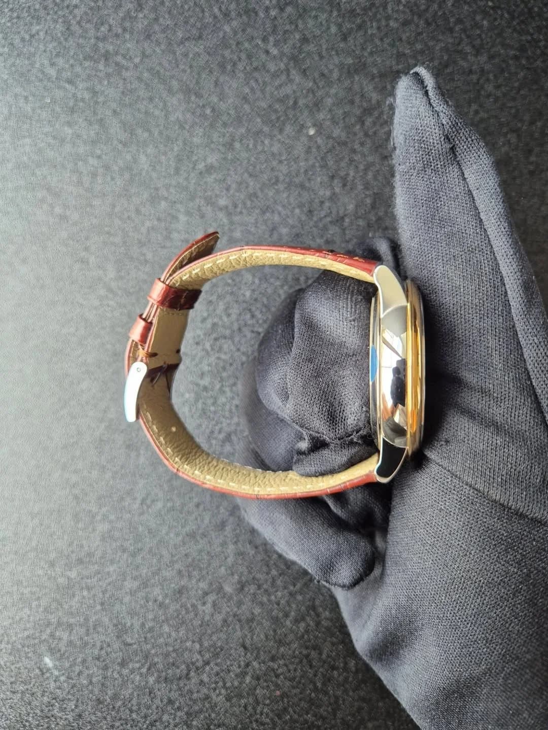 Thumb De Ville Prestige Co-Axial 39.5 Power Reserve Stainless Steel / Yellow Gold / Vintage Champagne Silk