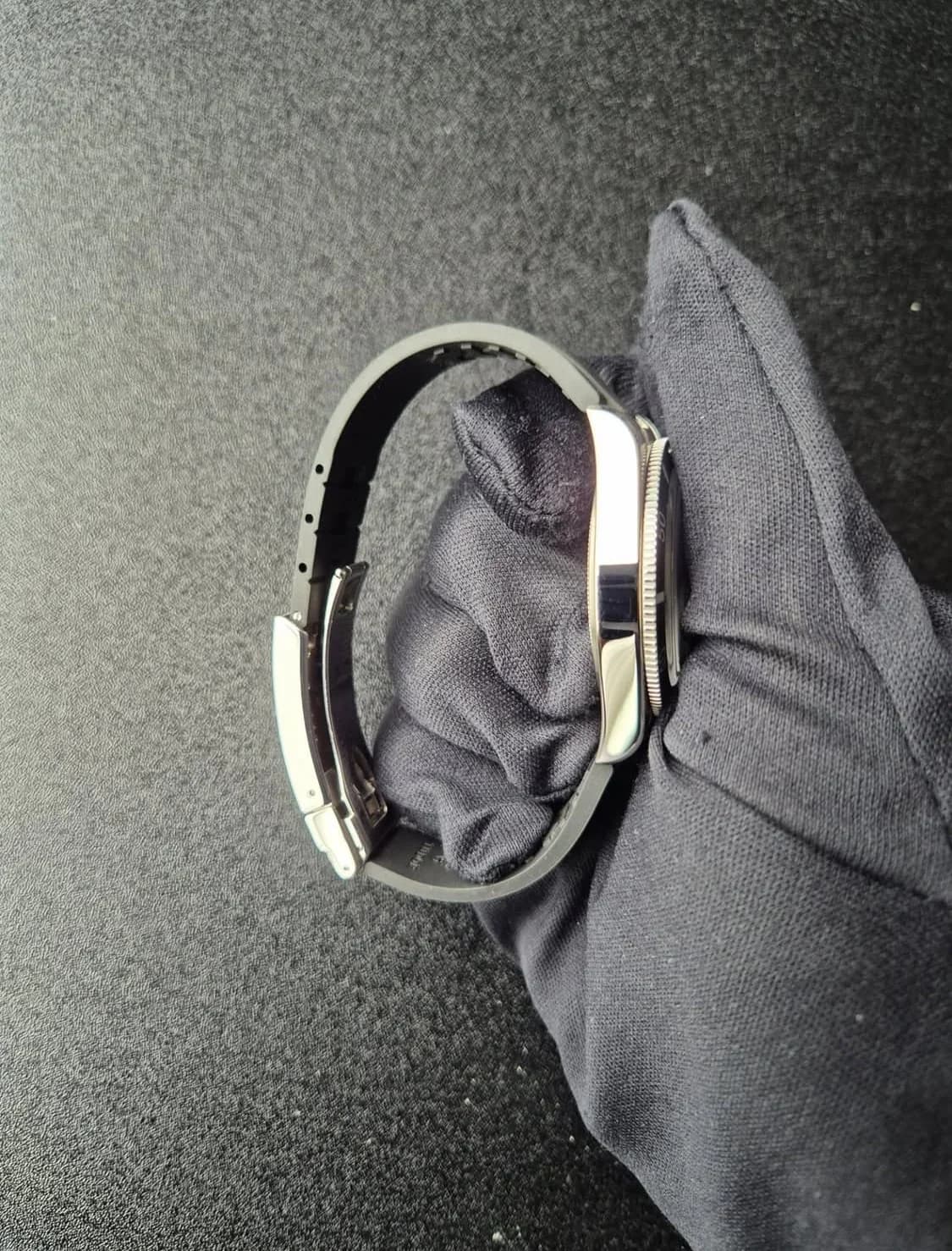 Thumb Black Bay Fifty-Four Stainless Steel / Black / Rubber