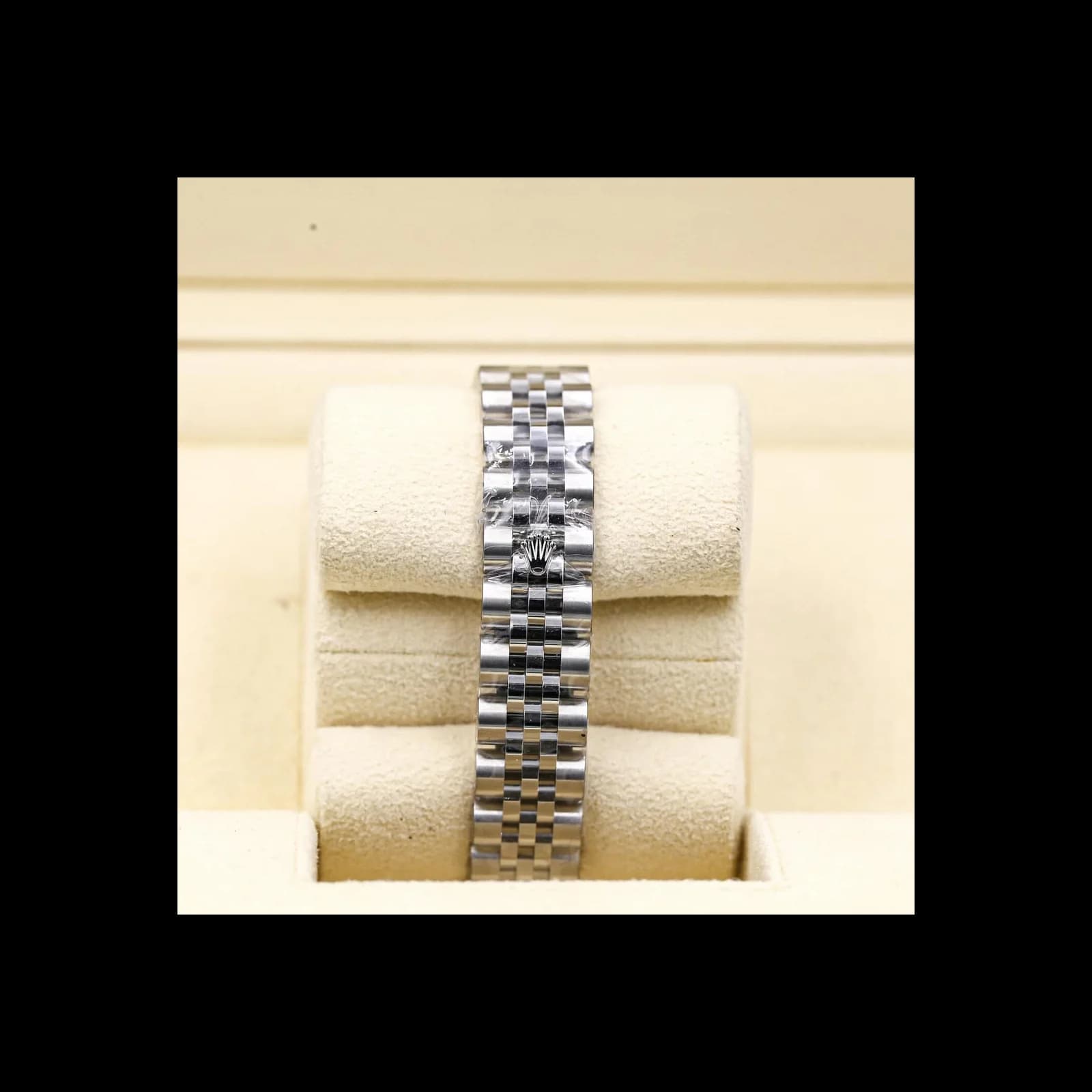Thumb Lady-Datejust 26 Fluted Blue Diamonds Jubilee