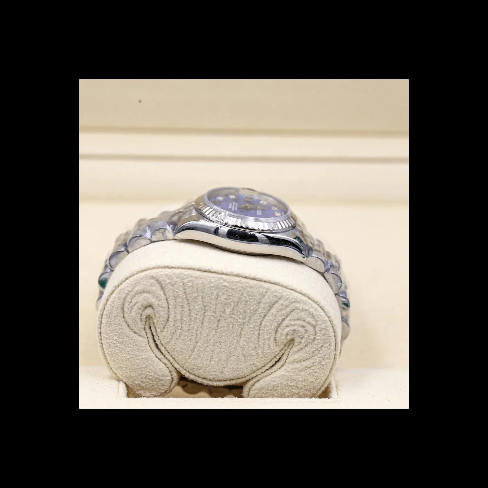 Thumb Lady-Datejust 26 Fluted Blue Diamonds Jubilee