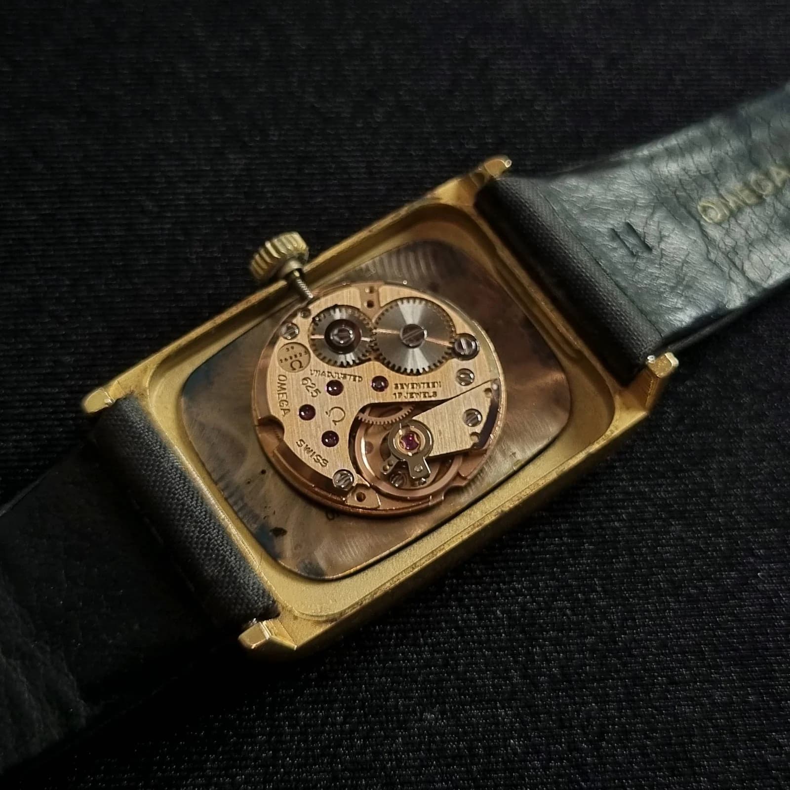 Thumb Omega Geneve