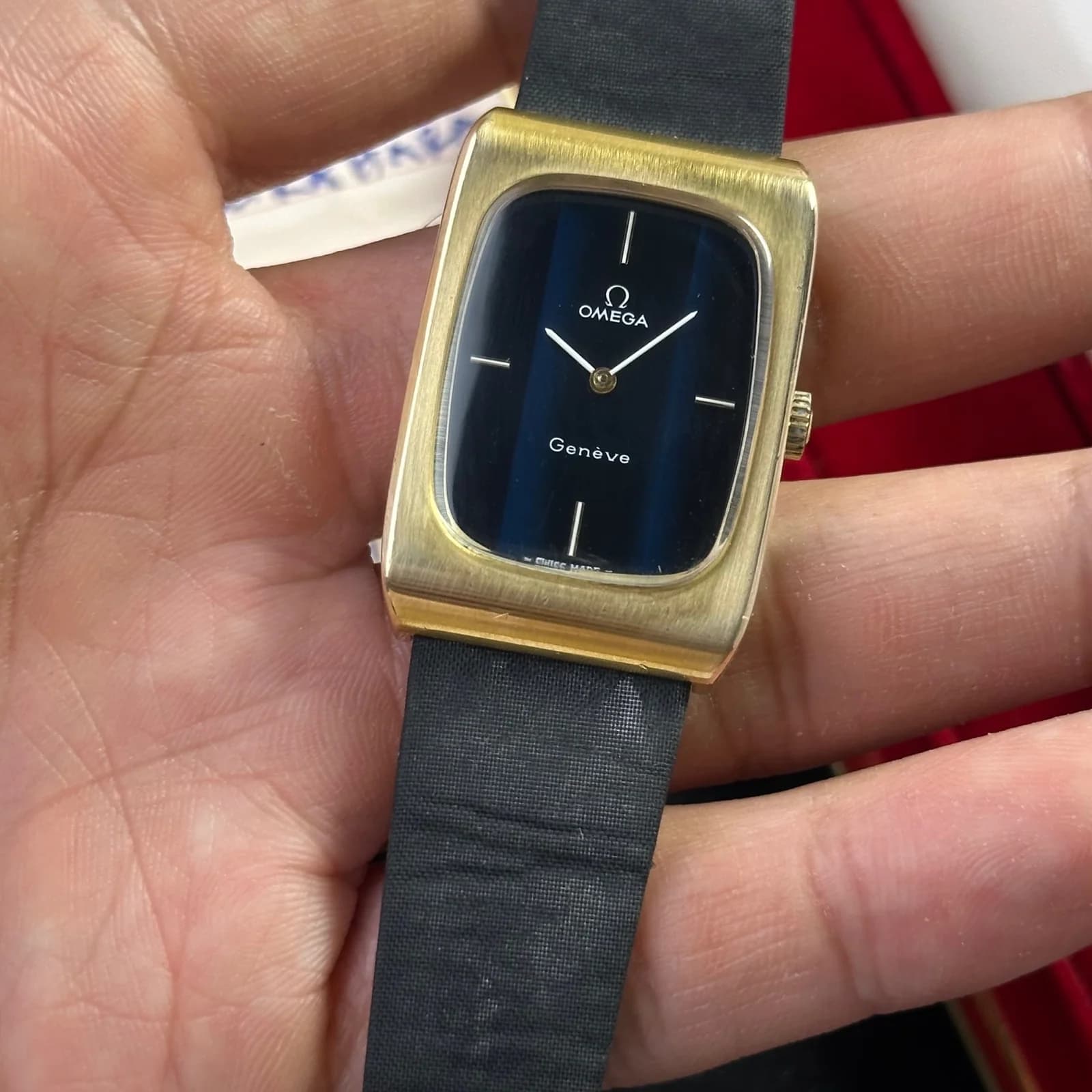 Thumb Omega Geneve