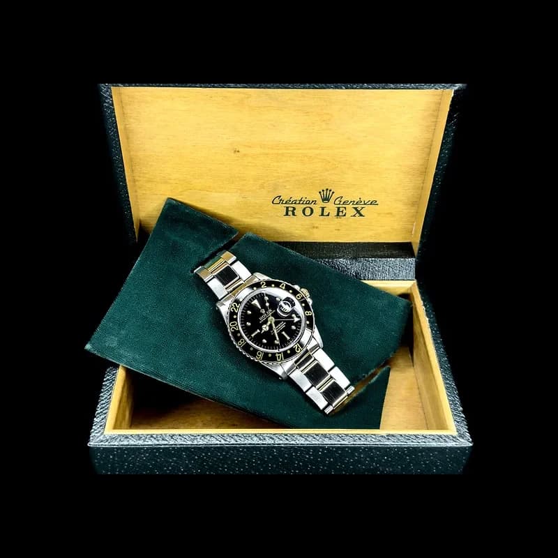 Thumb Rolex GMT Master 1675 Black Nipple Gilt Dial