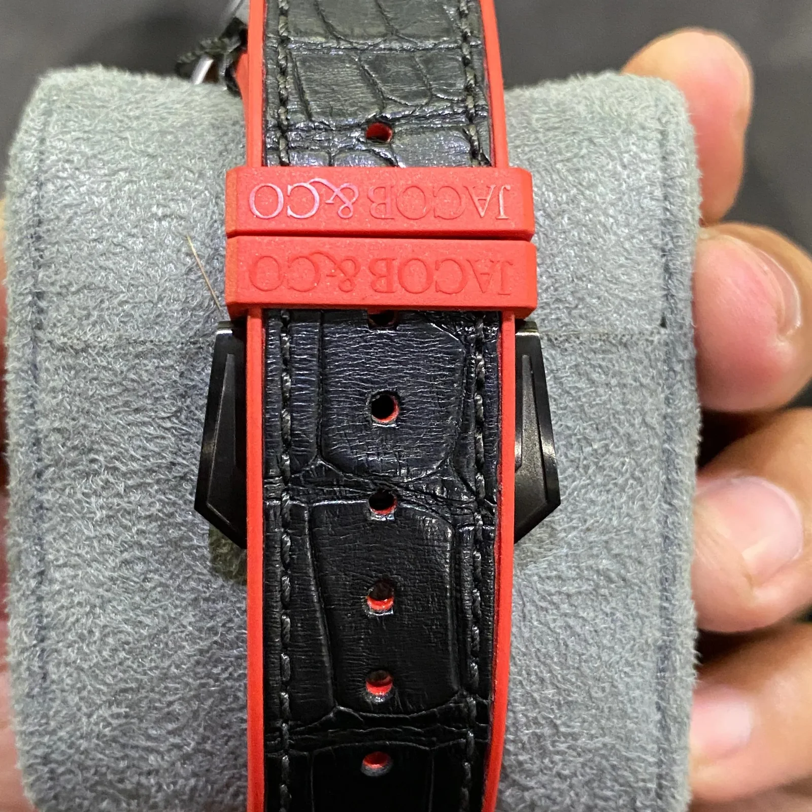 Thumb Epic X Black Titanium Red Neoralithe