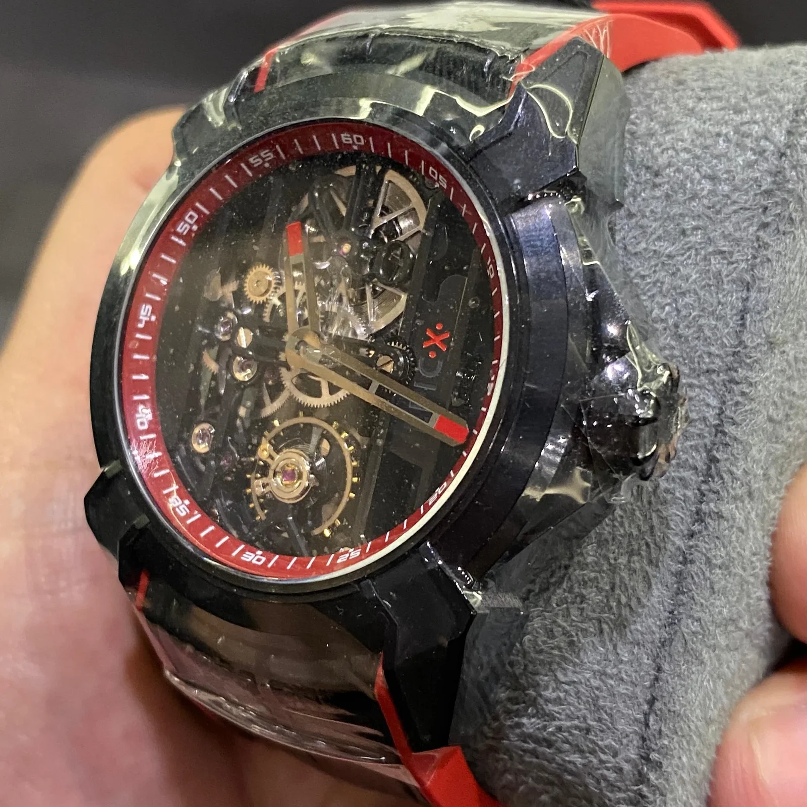 Thumb Epic X Black Titanium Red Neoralithe